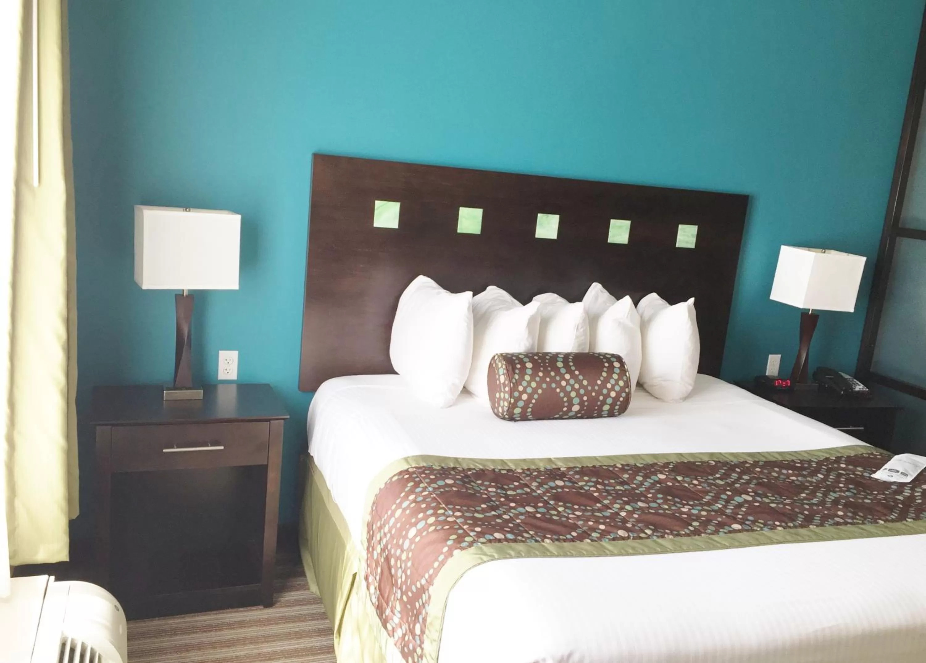 Queen Room with Two Queen Beds - Non Smoking in Best Western Plus DeSoto Inn & Suites