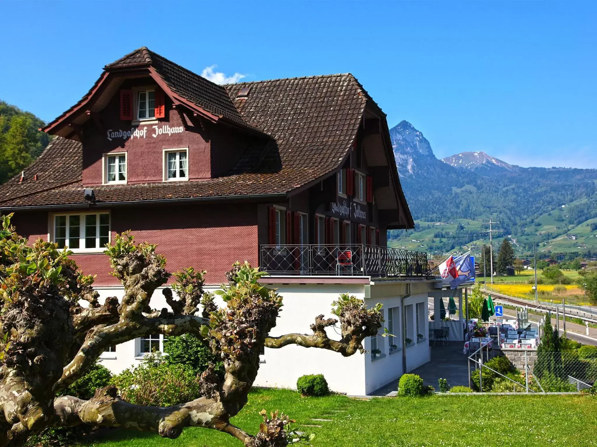 Property Building in Landgasthof Zollhaus