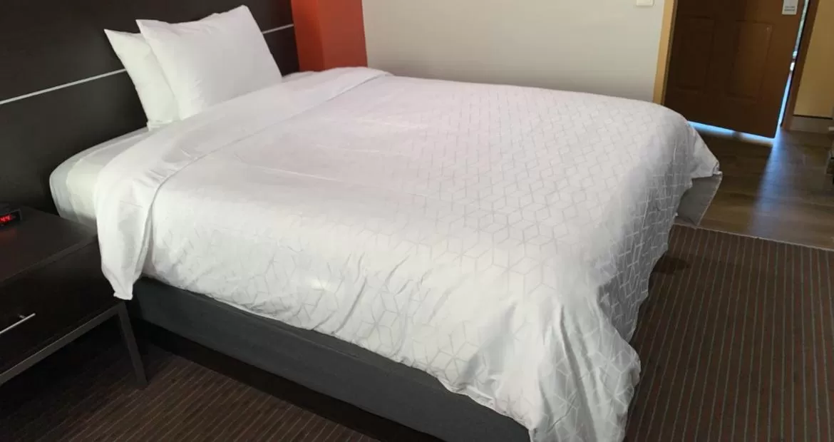 Bedroom, Bed in Hotel Vinea Healdsburg