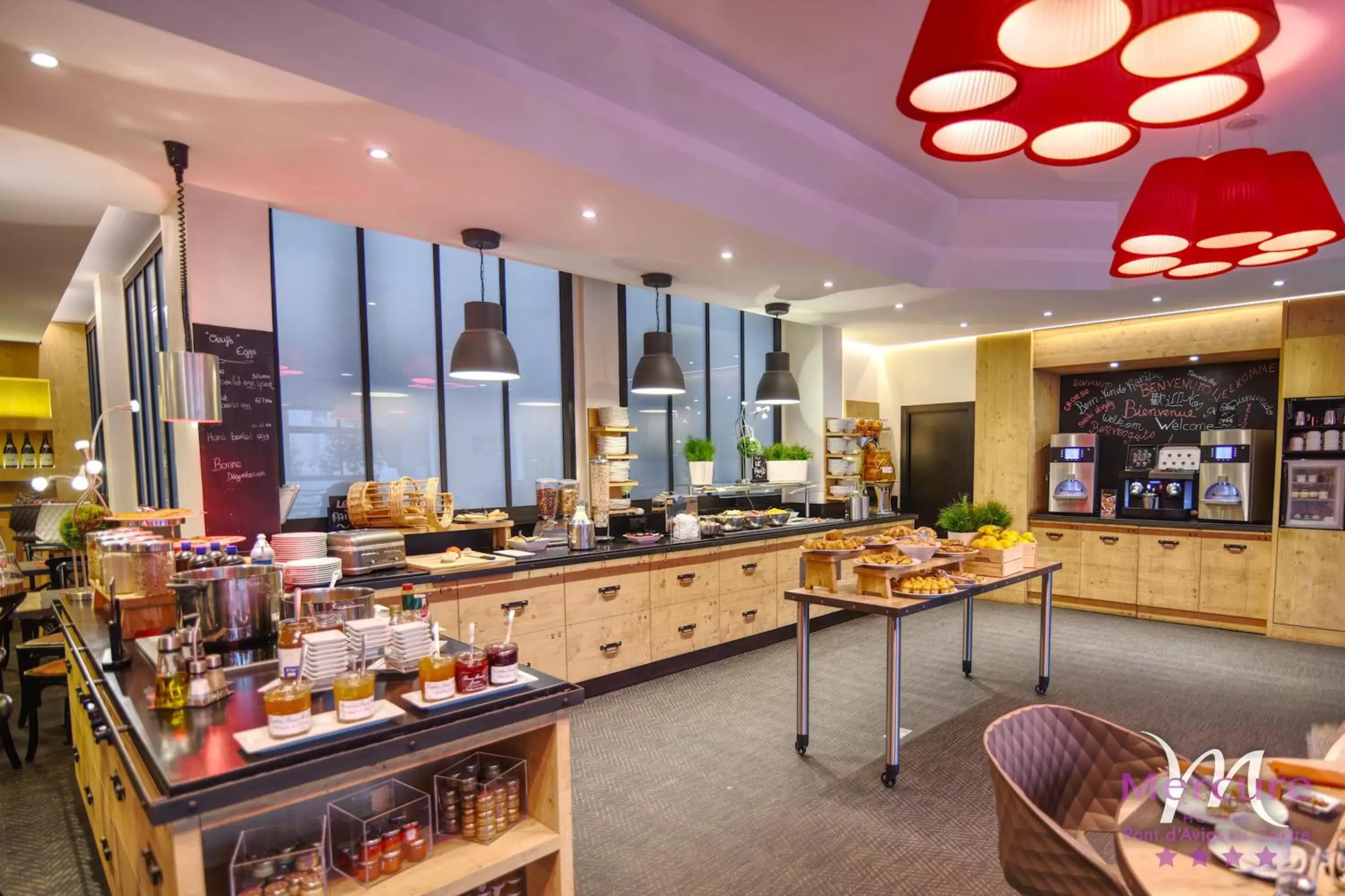 Property building in Mercure Pont d’Avignon Centre Property building in Mercure Pont d’Avignon Centre