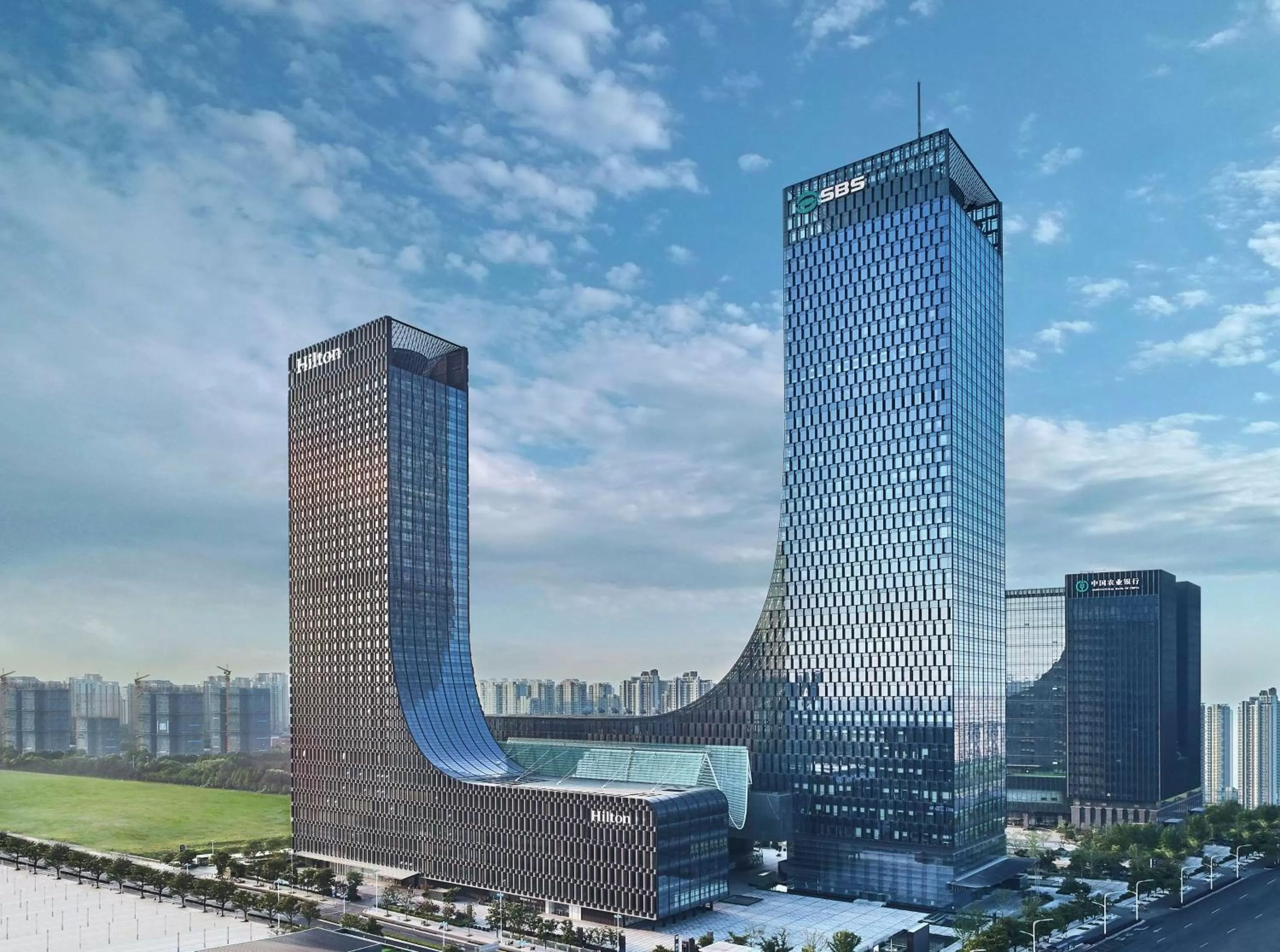 Property building in Hilton Suzhou