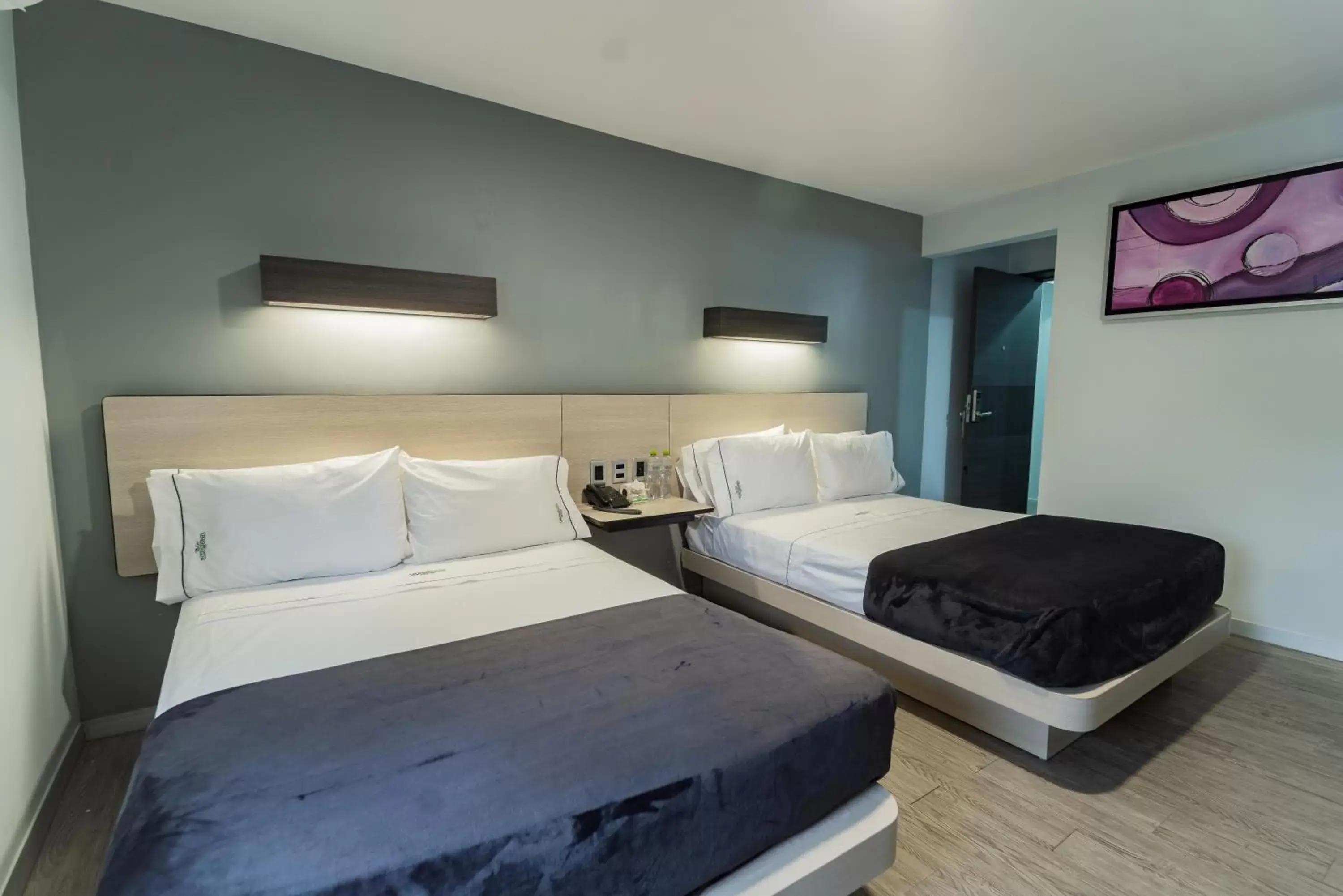 Bedroom, Bed in HOTEL LEMON GREEN -Zona Expo Frente al Centro de Convenciones