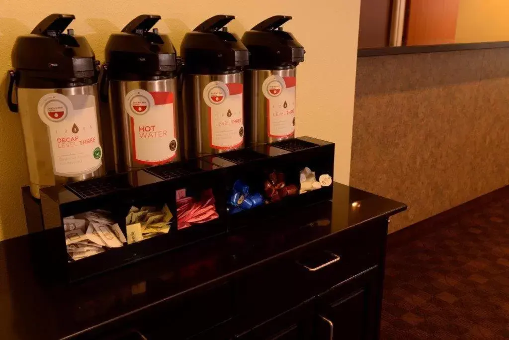 Coffee/tea facilities in Aspen Suites Hotel Anchorage