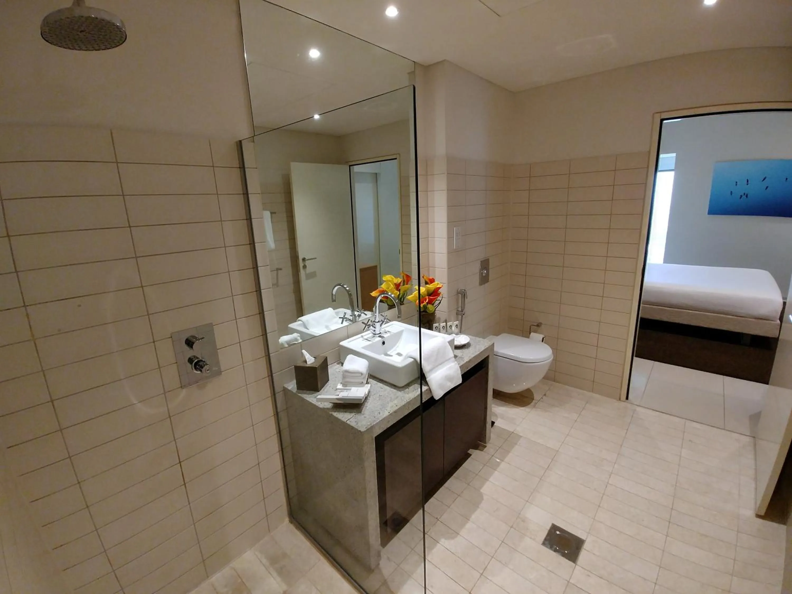 Bathroom, Bed in Ascott Park Place Dubai
