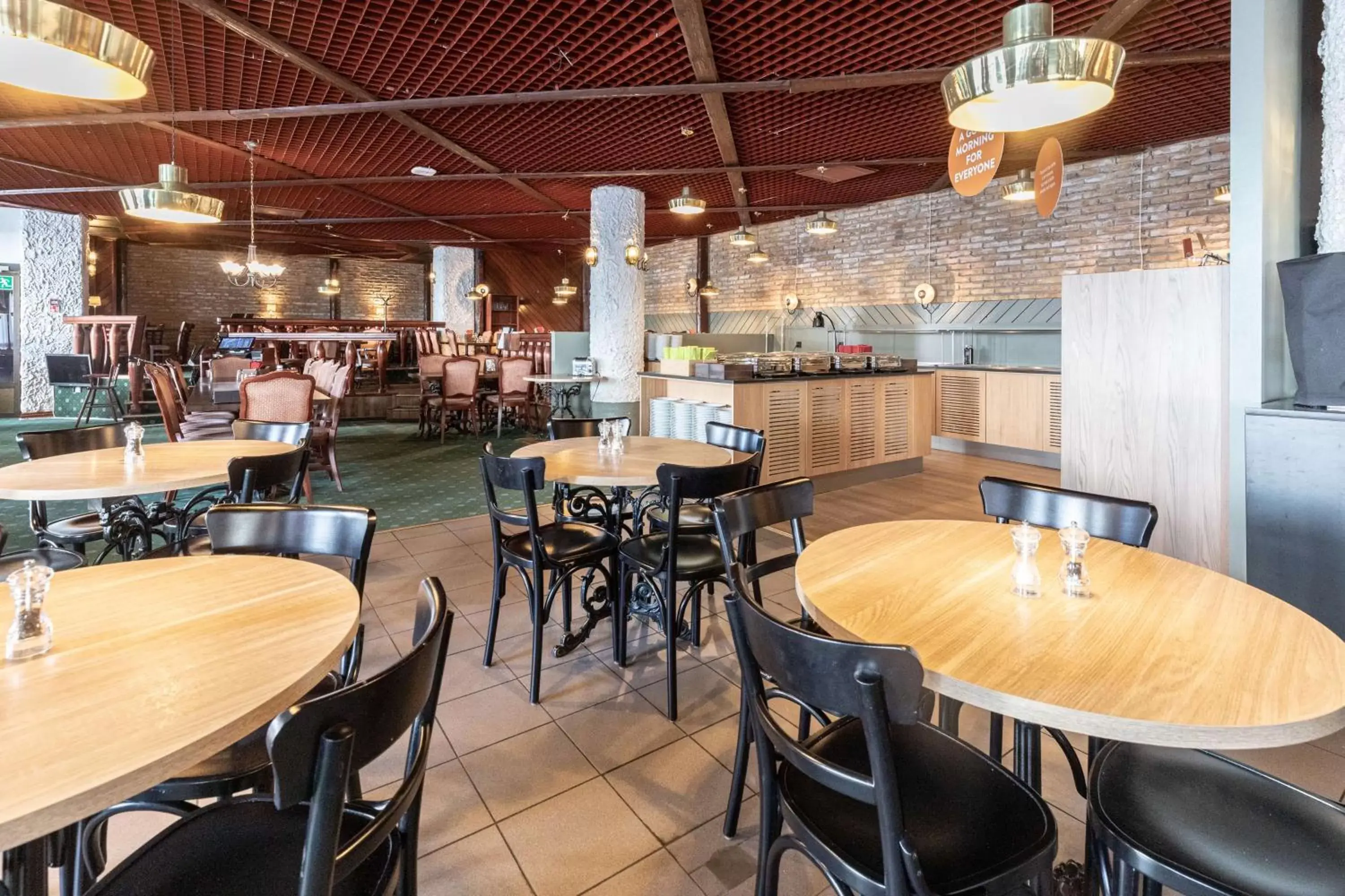 Restaurant/Places to Eat in Scandic Oulu Station