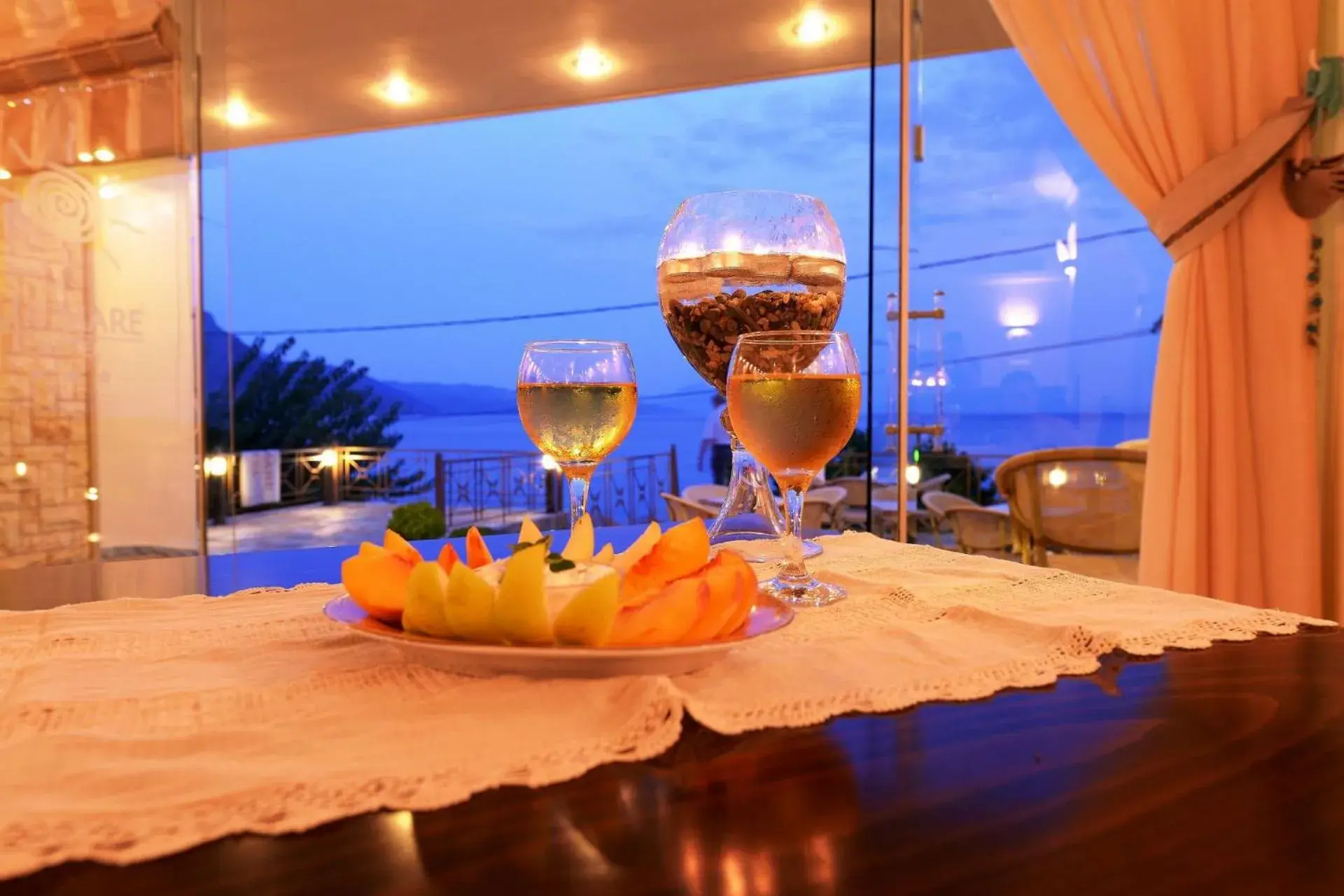 Lounge or bar in Ilia Mare