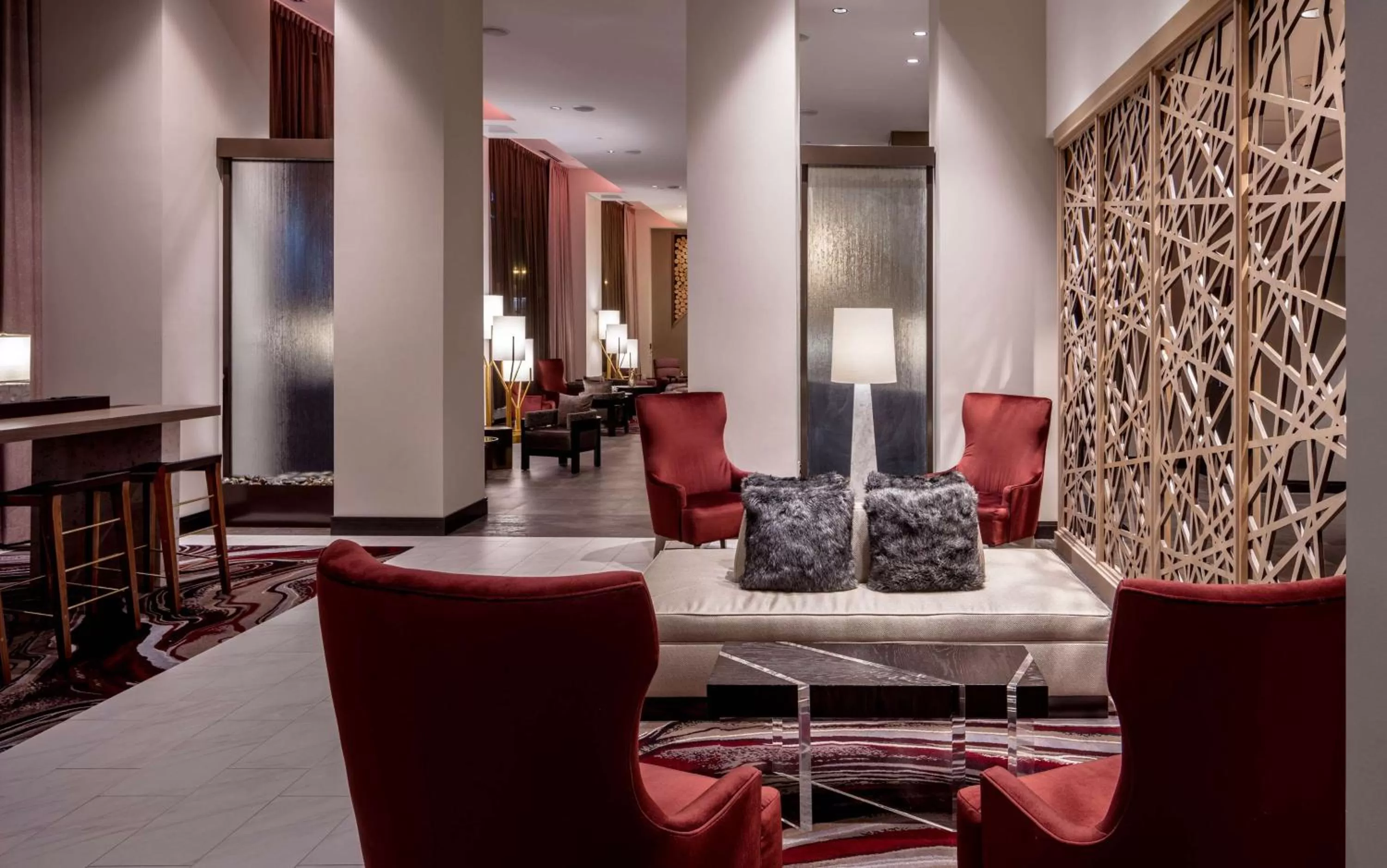 Lobby or reception in Embassy Suites By Hilton Minneapolis Downtown Hotel