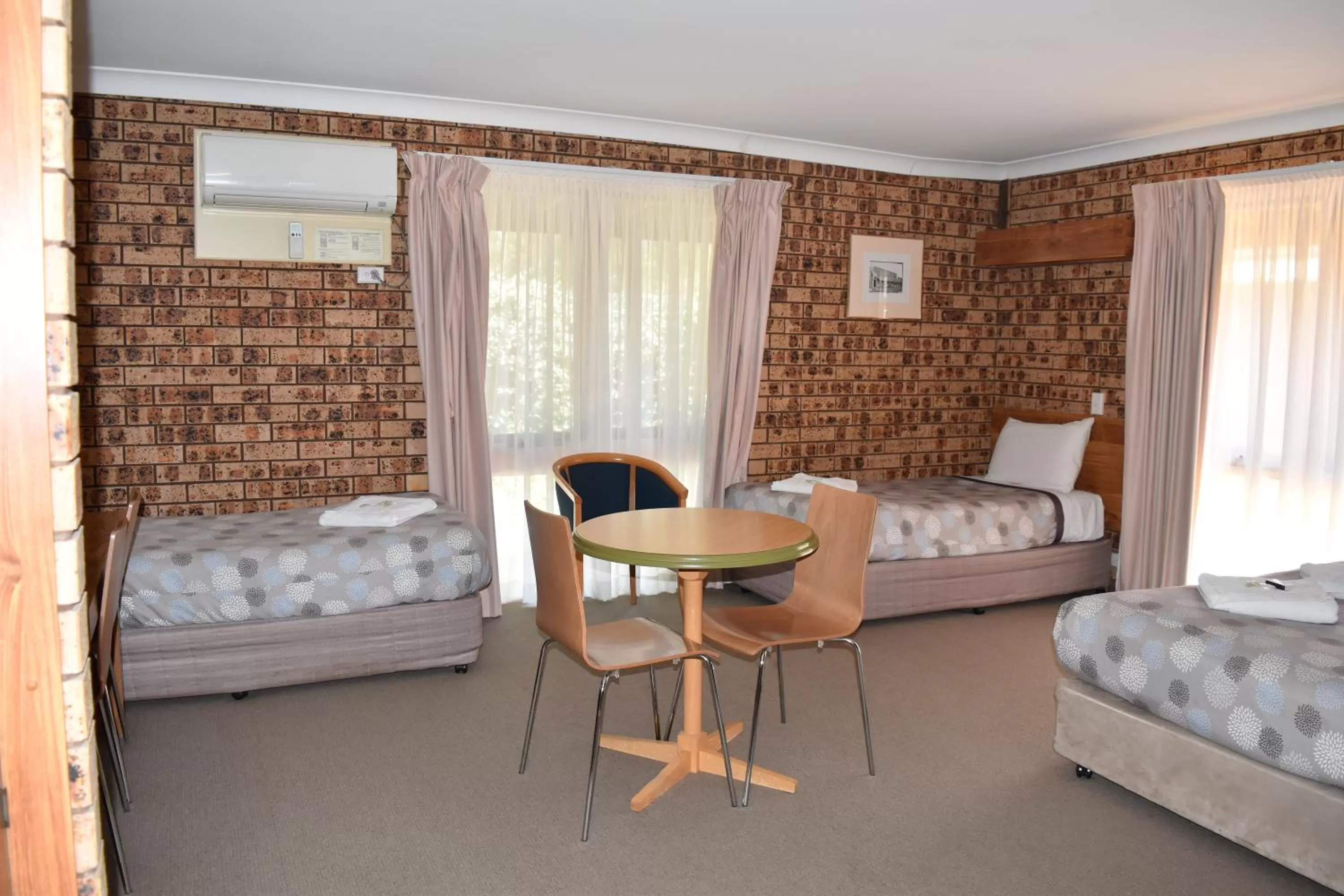 Bed in Ten Dollar Town Motel