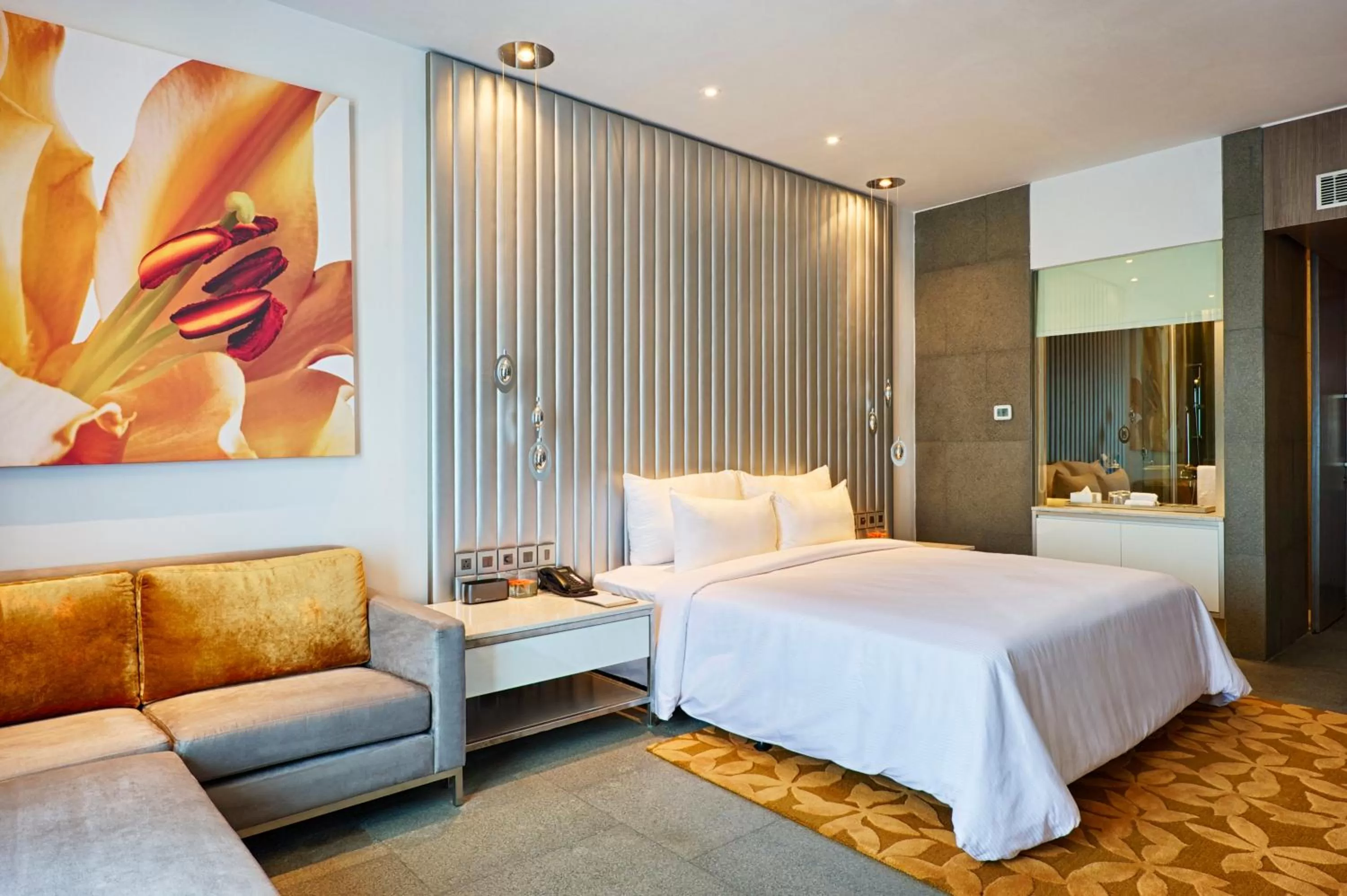 Photo of the whole room, Bed in Avasa Hotel