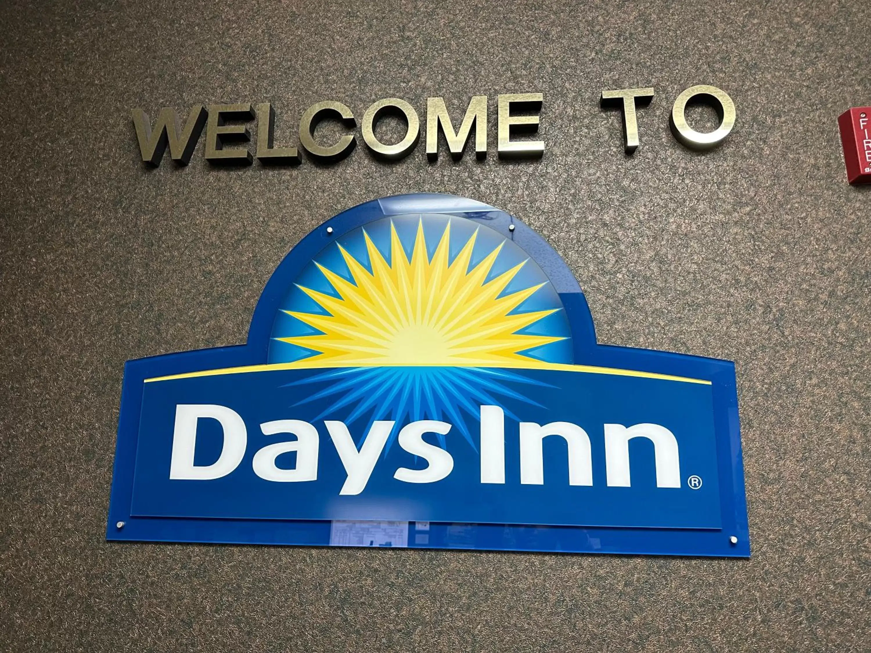 Property building, Property Logo/Sign in Days Inn by Wyndham North Columbia Ft. Jackson