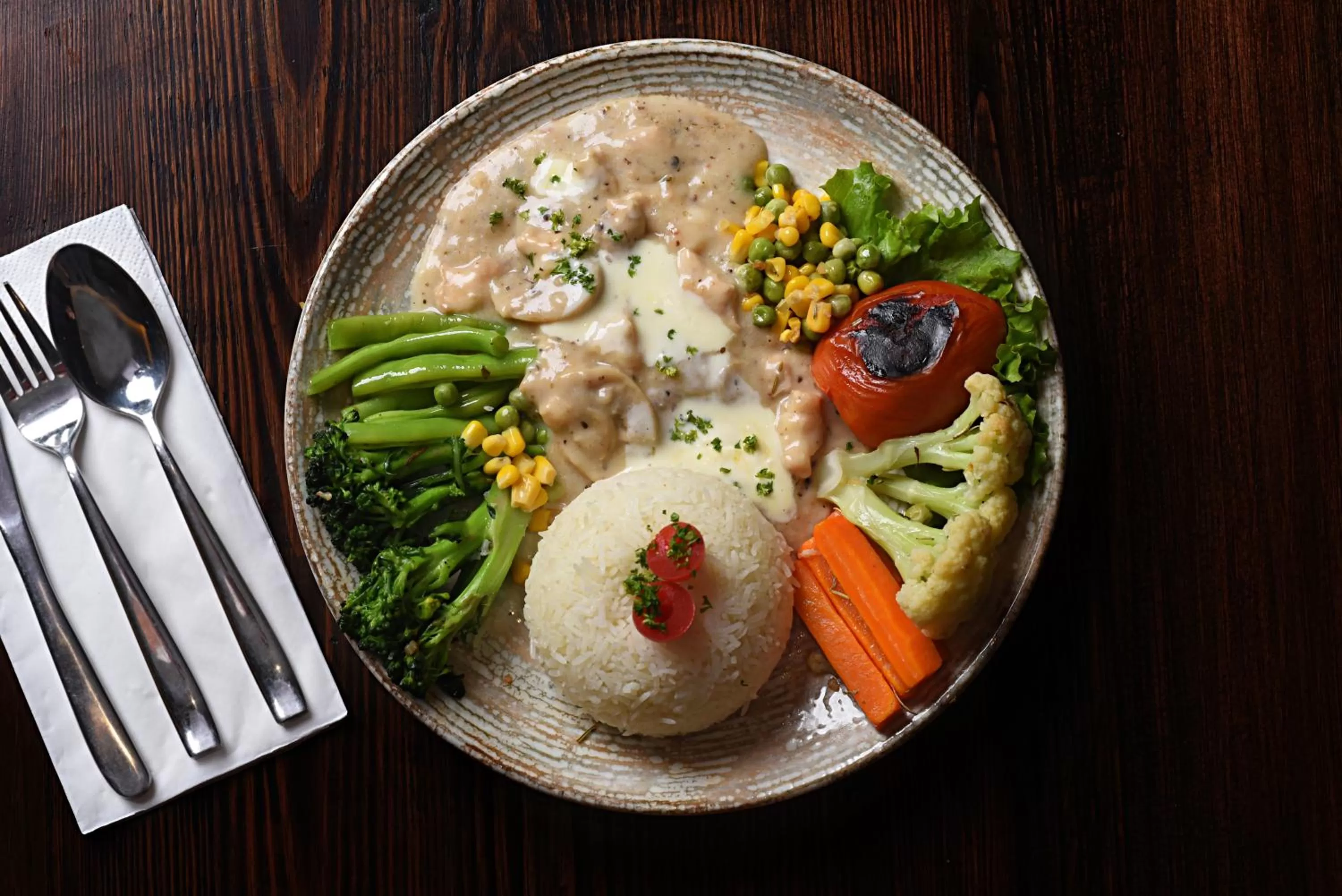 Food in Kantipur Village