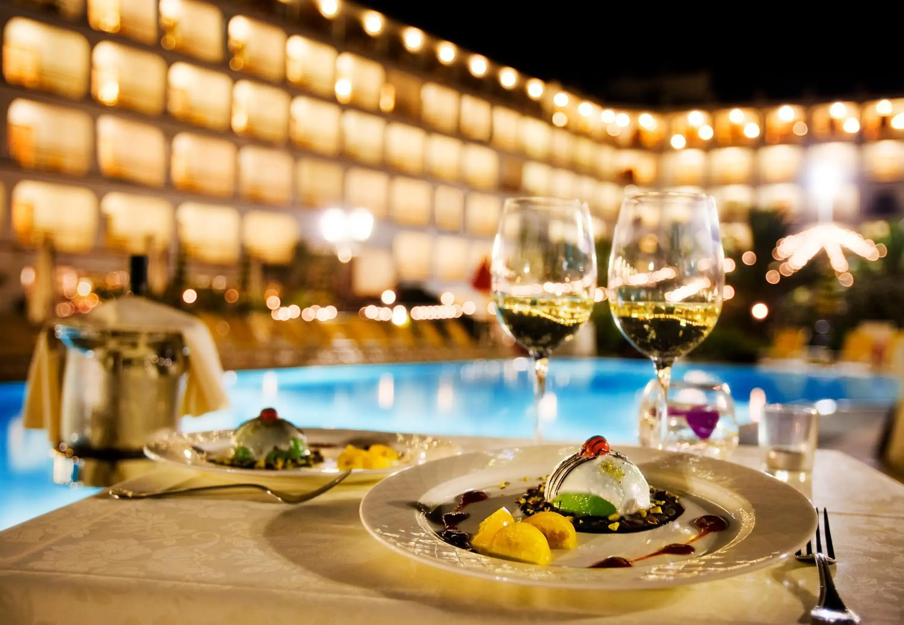 Food and drinks in Delta Hotels by Marriott Giardini Naxos