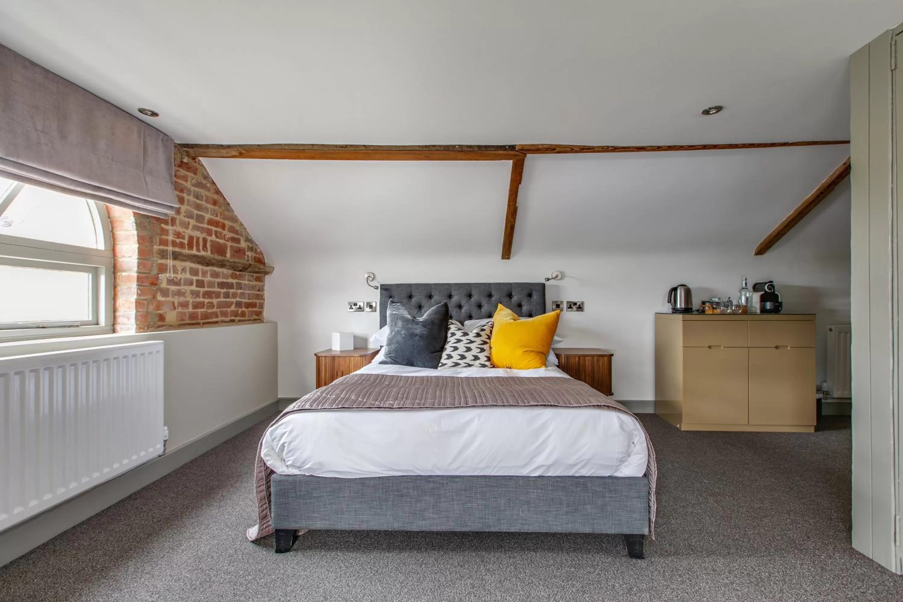 Deluxe Double Room in The Ingham Swan