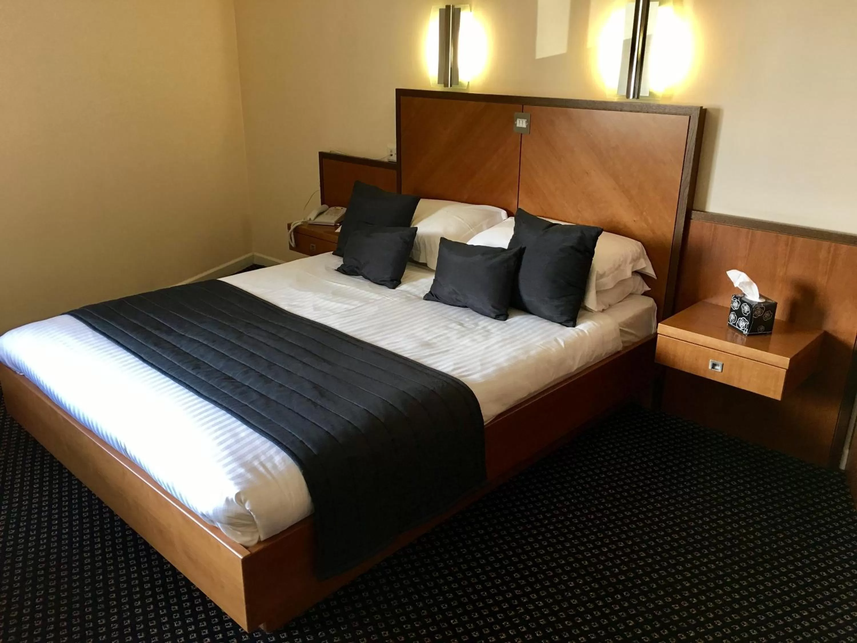 Bedroom, Bed in Padbrook Park Hotel