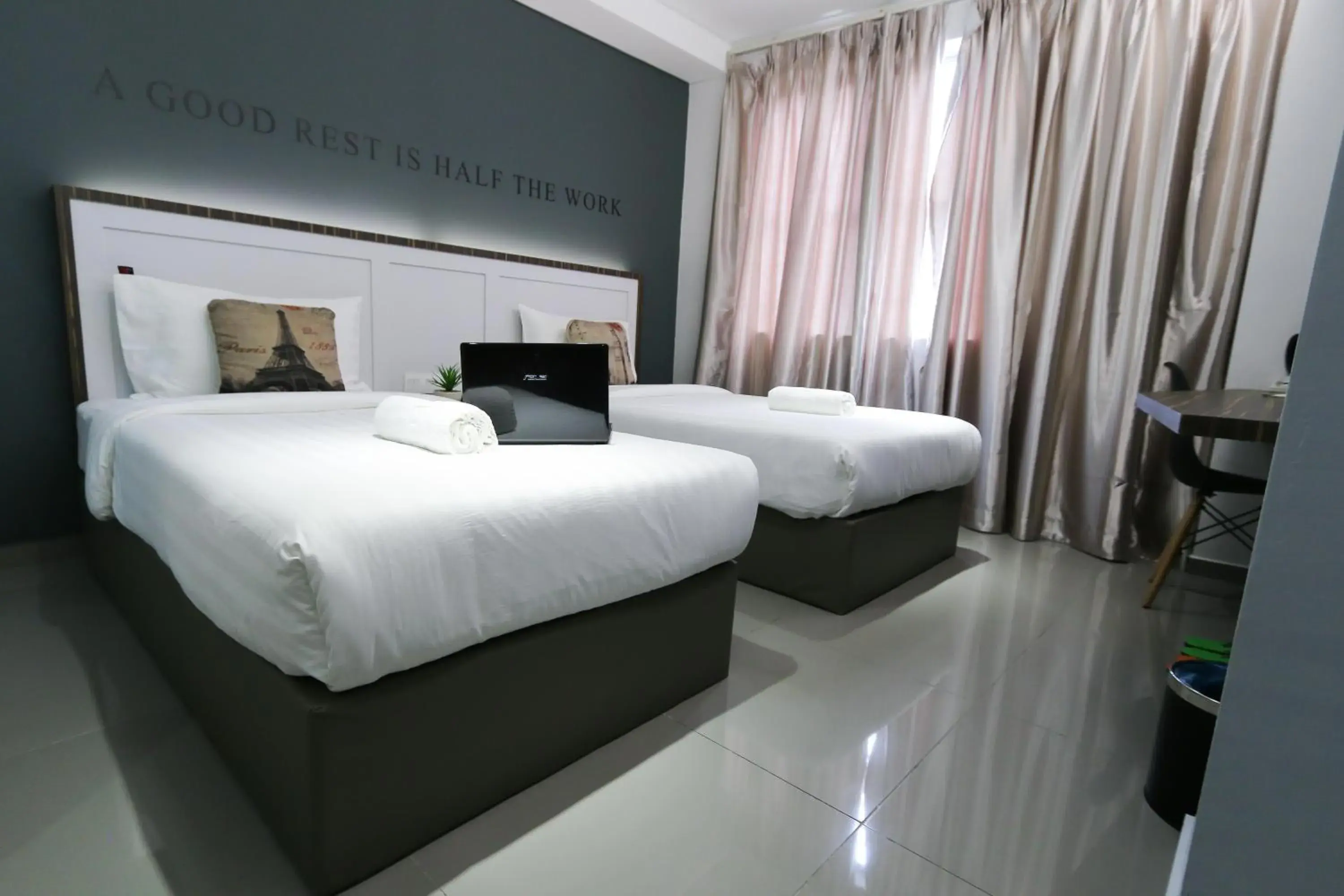 Bed in Hotel 99 Kota Kemuning