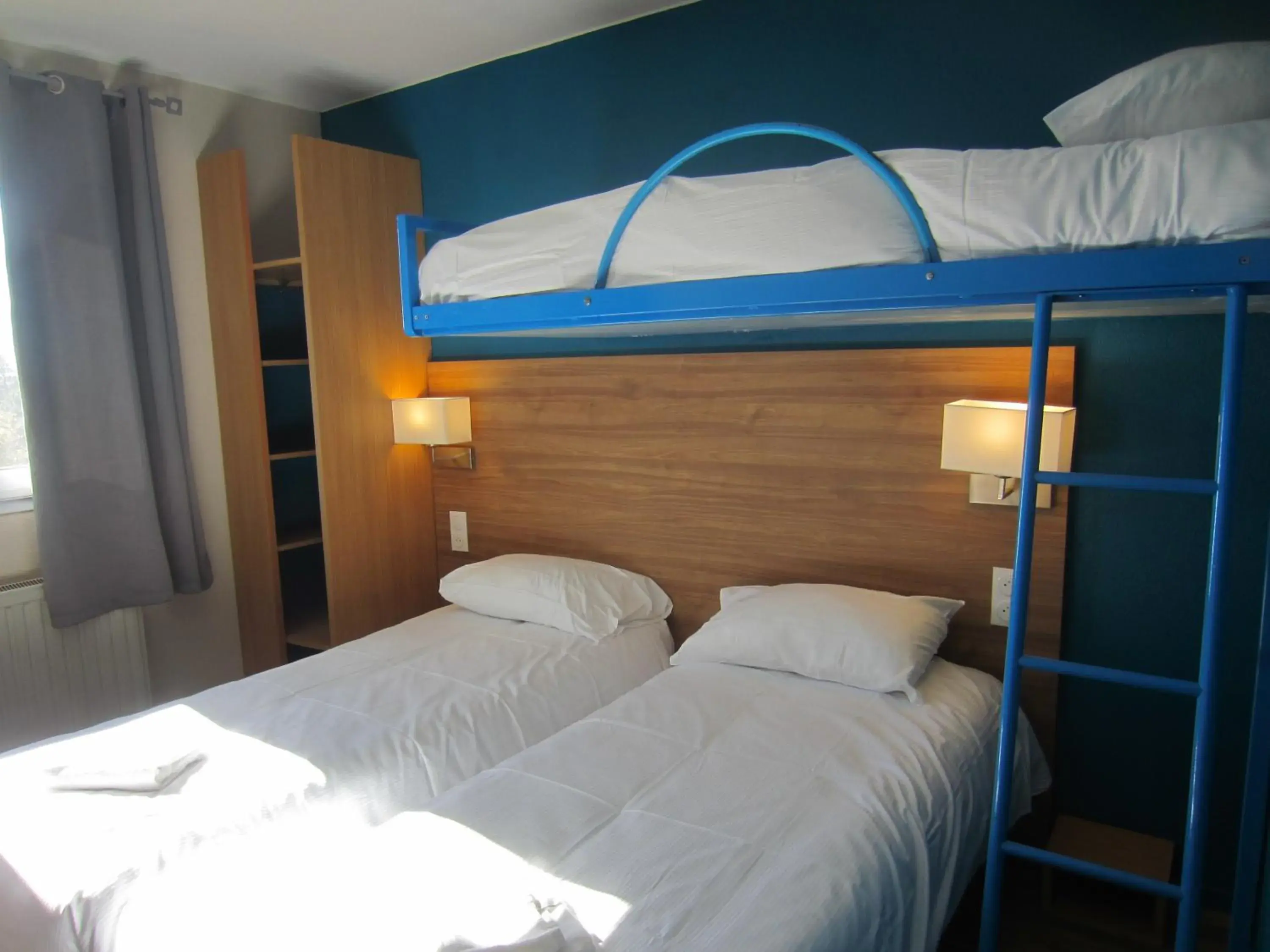 Bed in The Originals Access, Hotel les Iris, Berck-sur-Mer (P'tit Dej-Hotel)