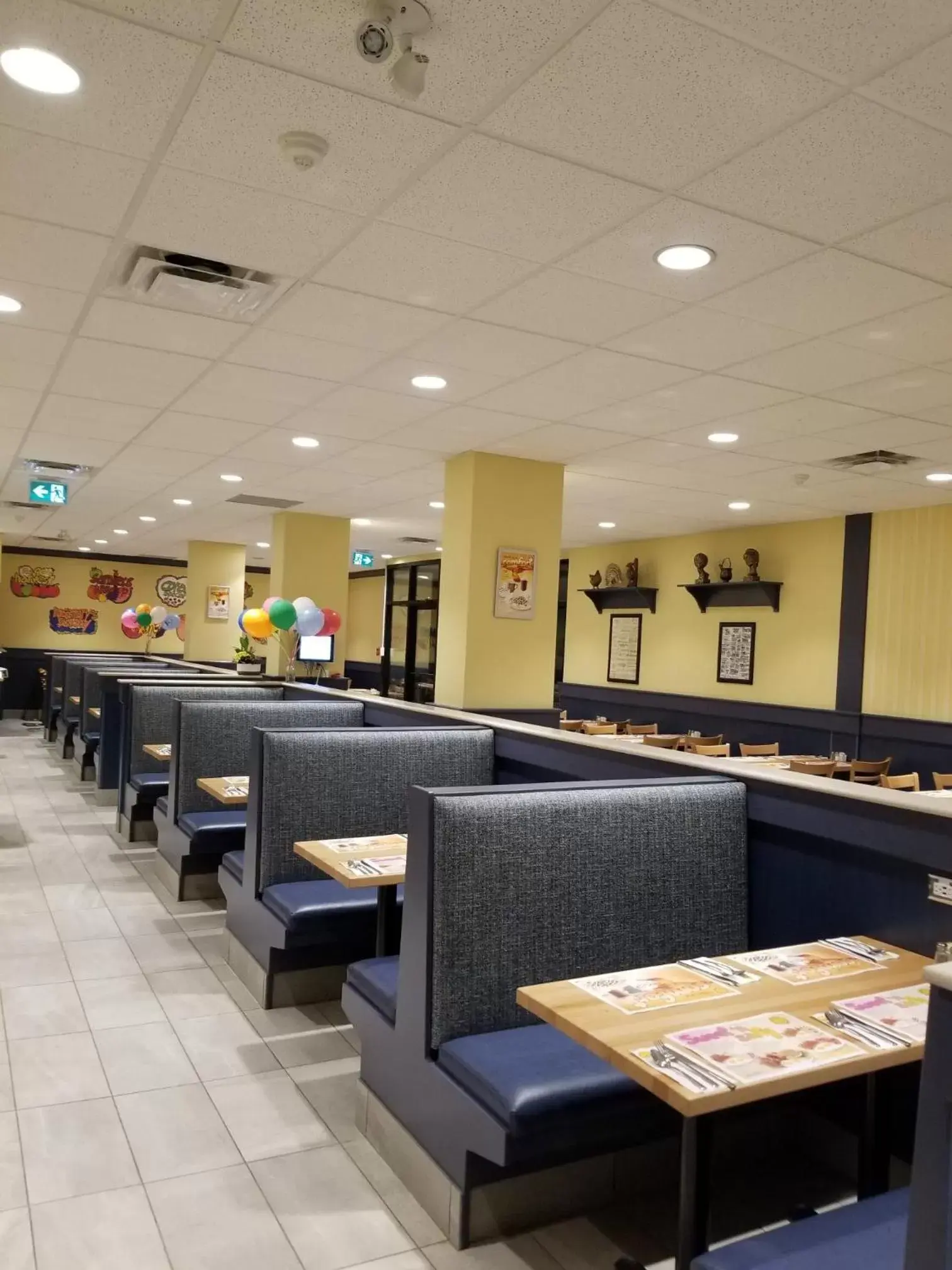 American breakfast, Restaurant/Places to Eat in Days Inn by Wyndham Edmonton Downtown