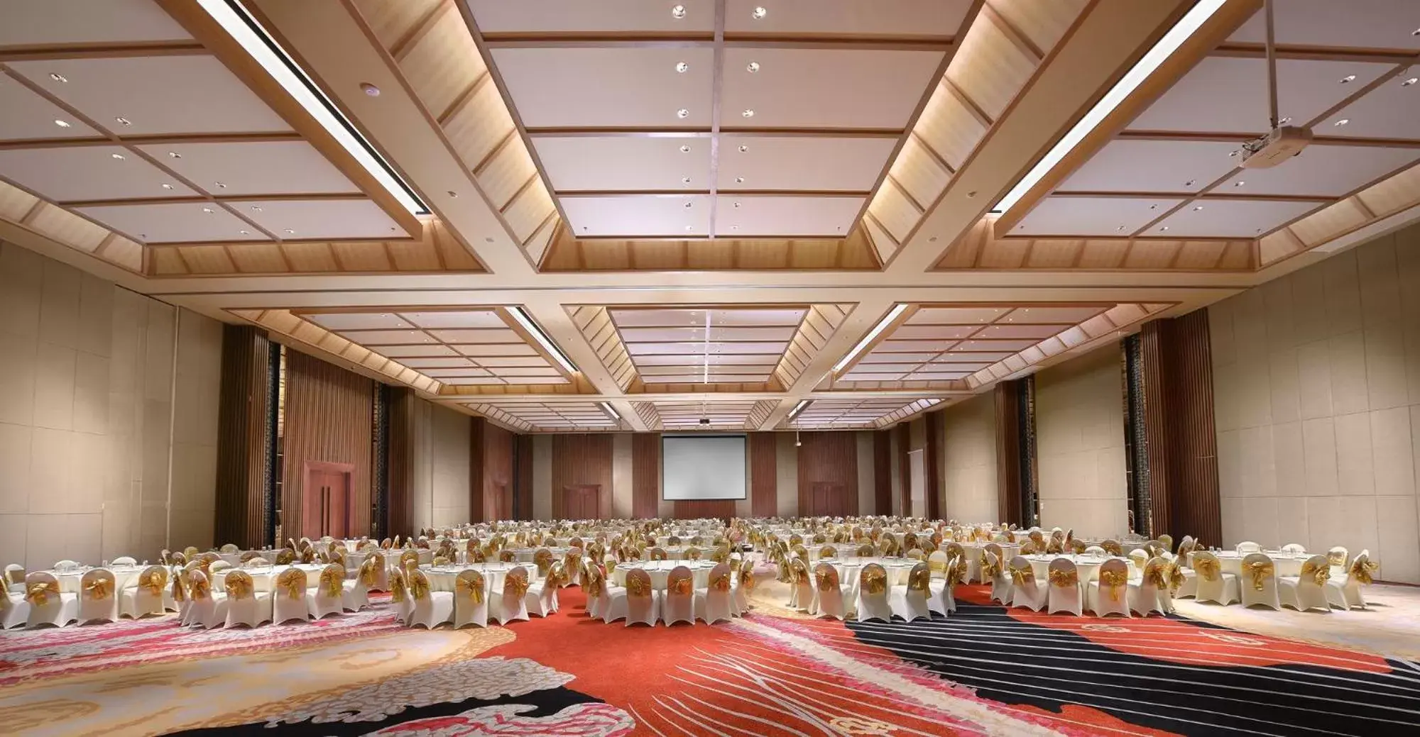 Meeting/conference room in Golden Tulip Holland Resort Batu