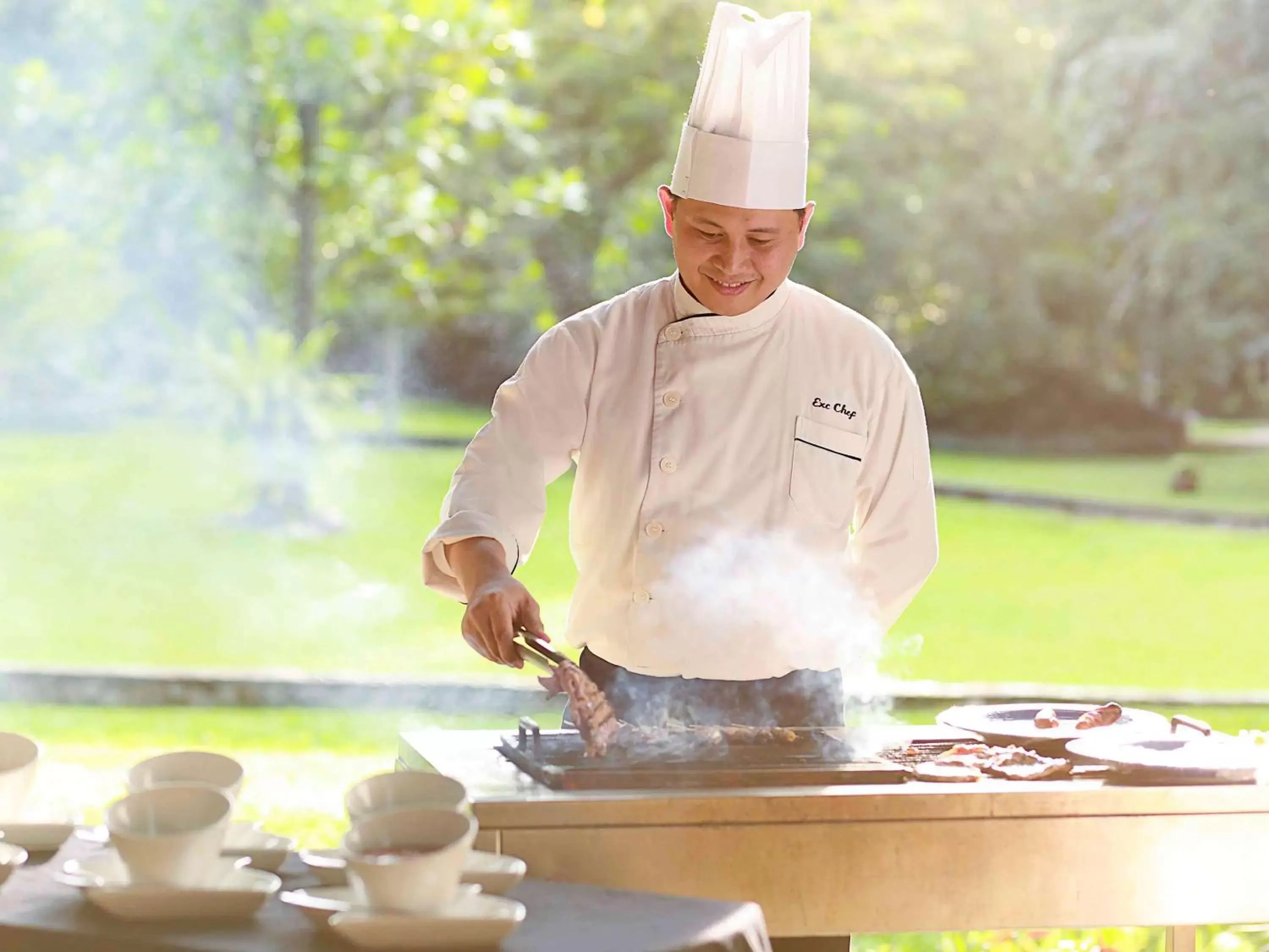 Restaurant/places to eat in Novotel Bogor Golf Resort