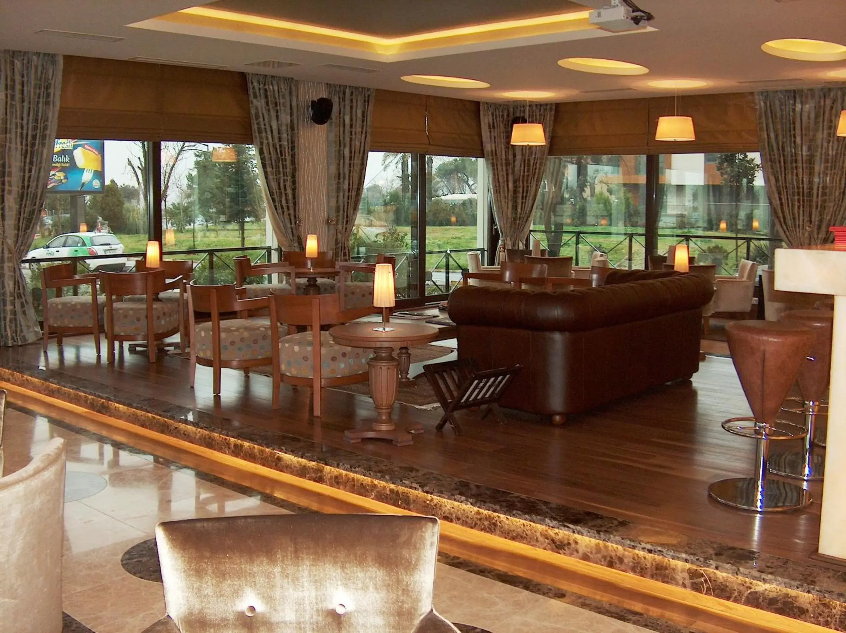 Lobby or reception, Lounge/Bar in Hotel Suadiye