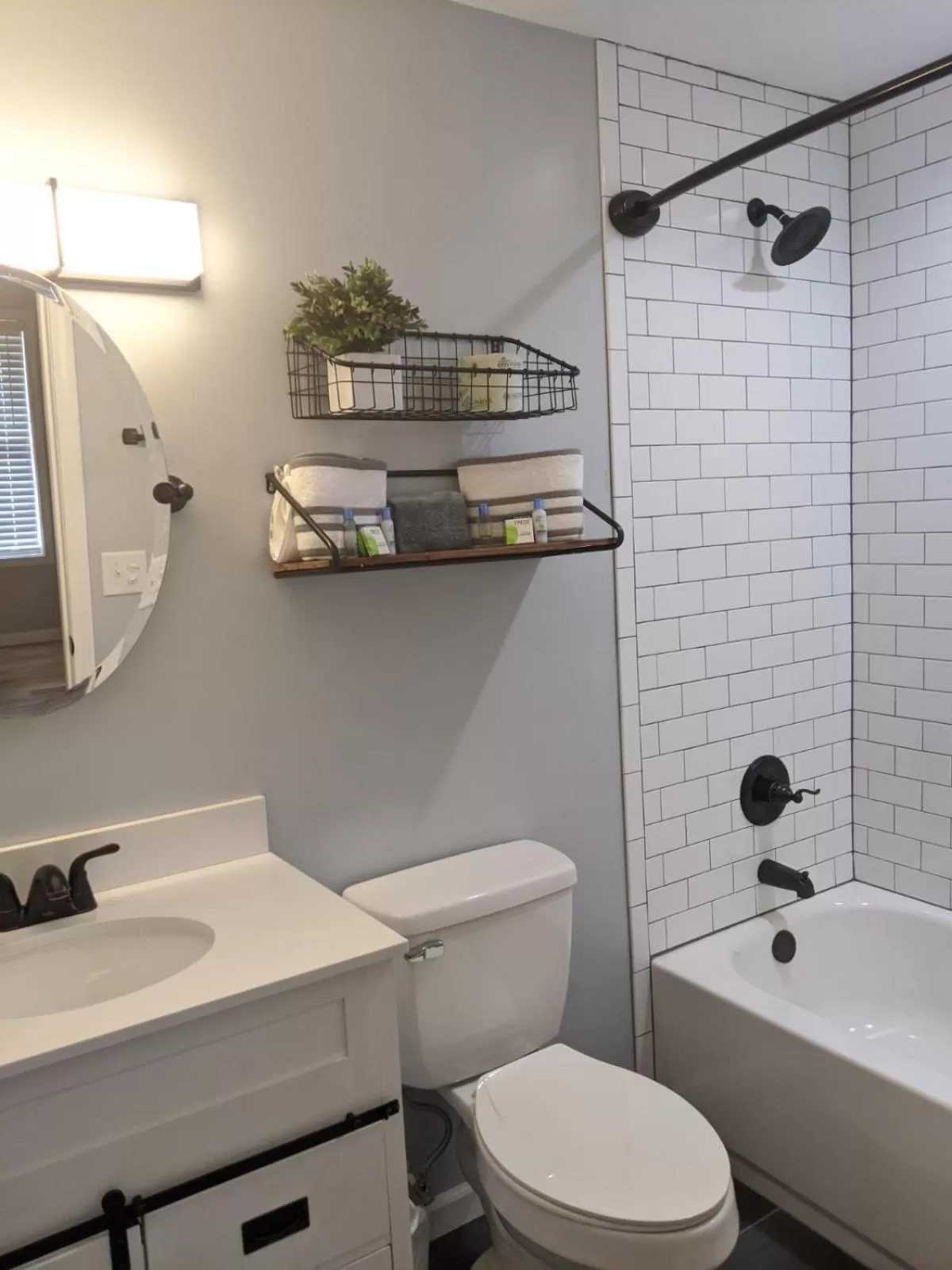 Toilet in Heidi Motel - Helen