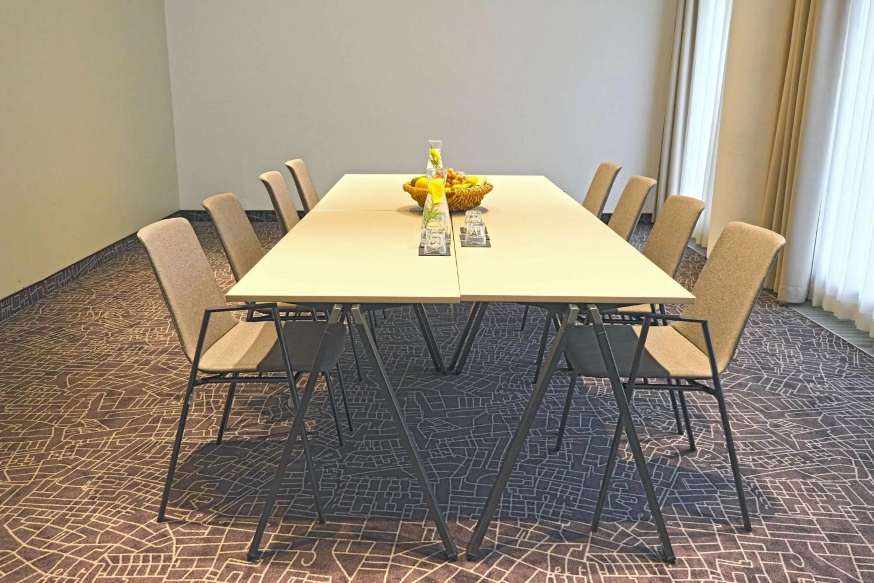 Meeting/conference room in Park Inn by Radisson Linz