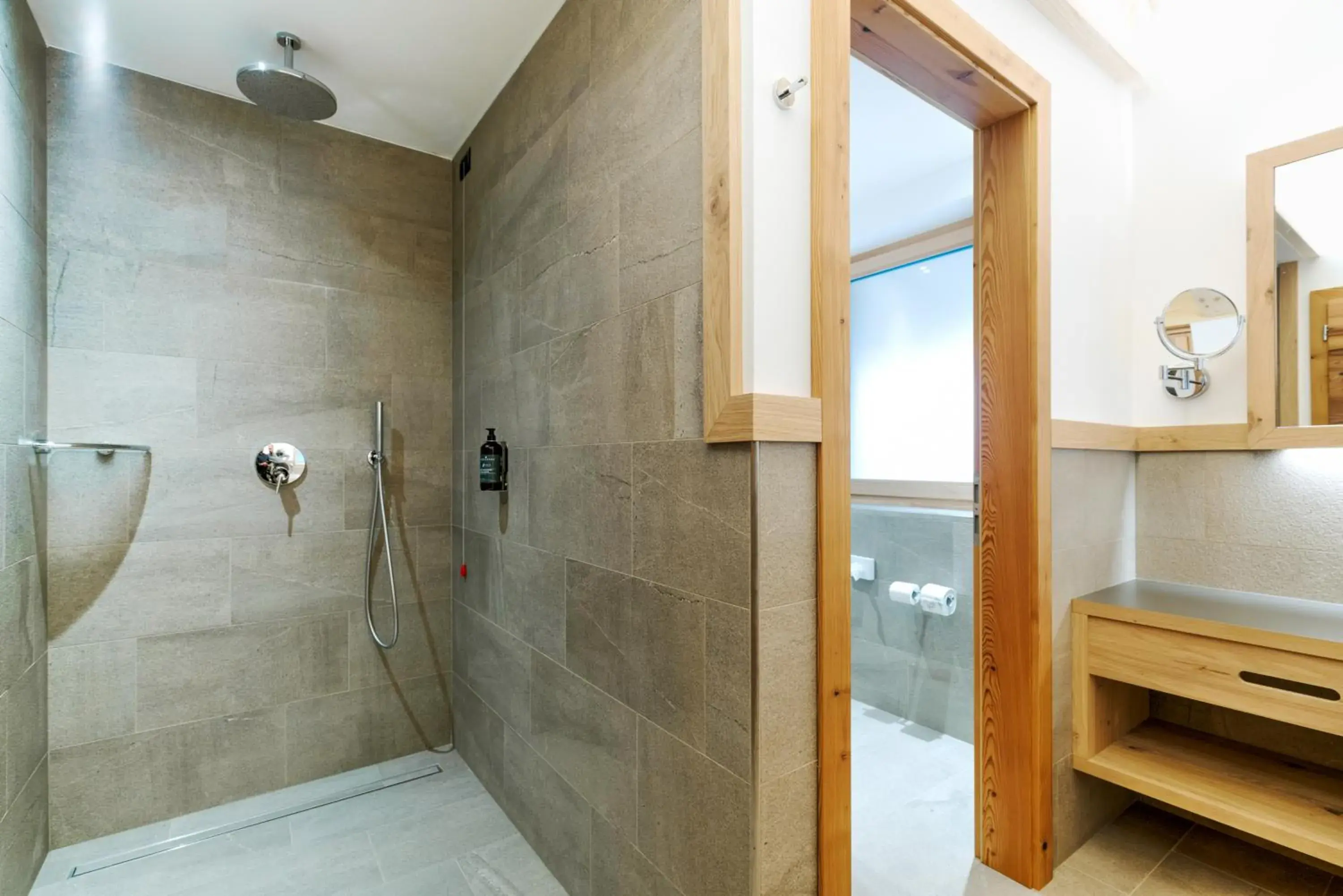 Shower, Bathroom in Pineta Nature Resort - Wellness & SPA