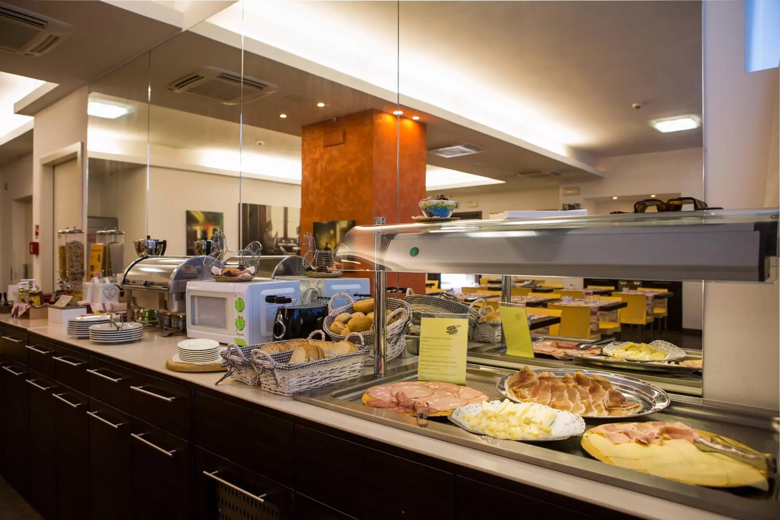 Buffet breakfast in Best Western Cesena Hotel