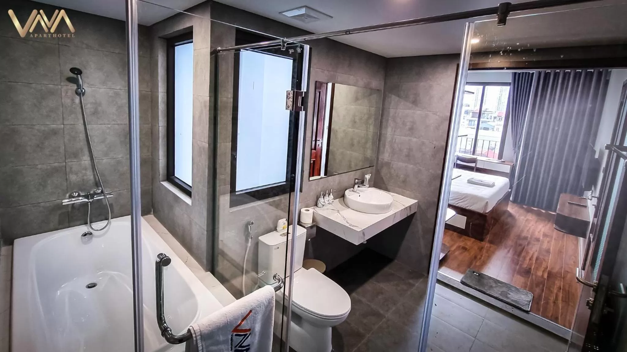 Bathroom in VNAHOMES APARTHOTEL
