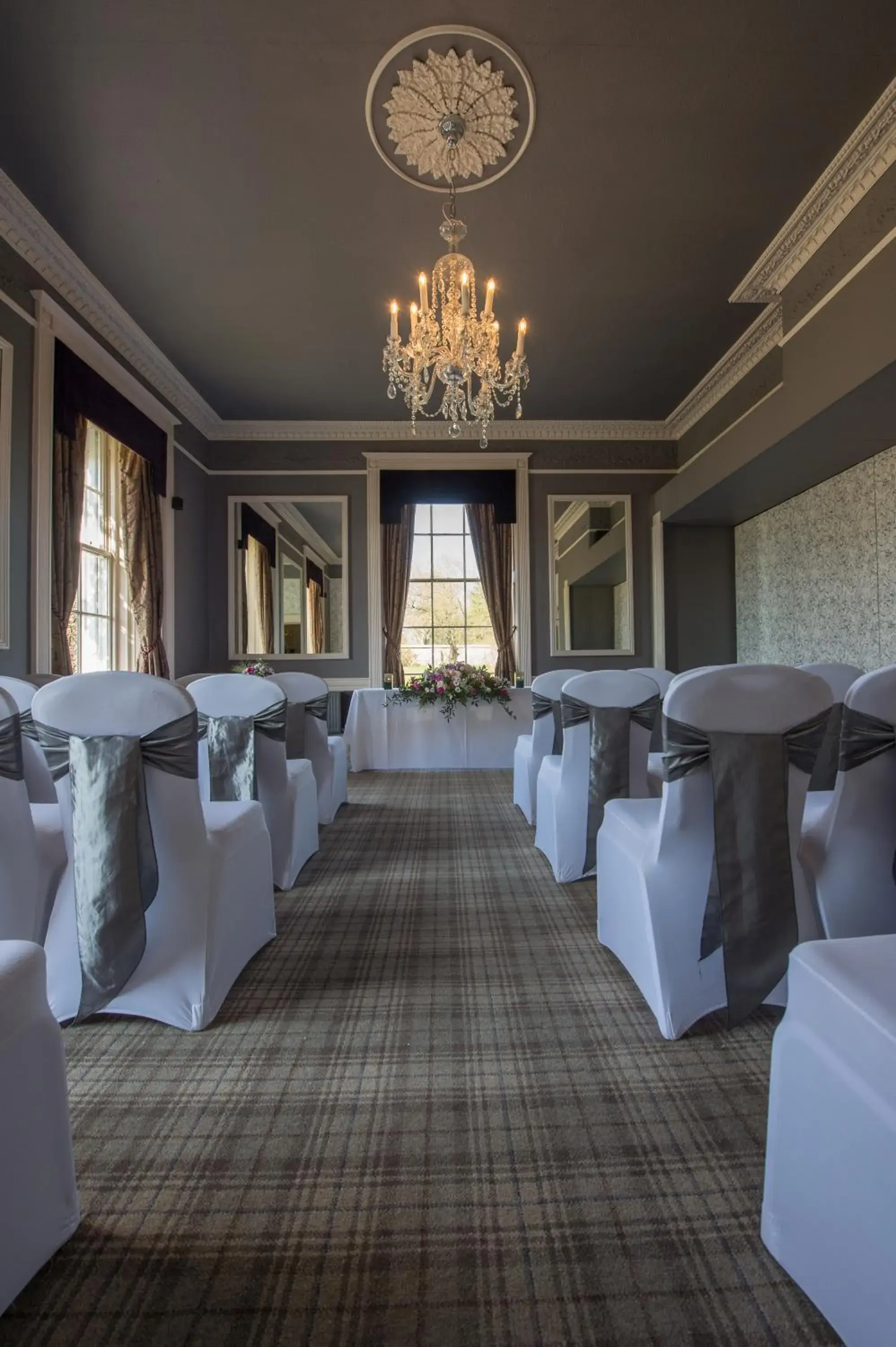 Restaurant/places to eat, Banquet Facilities in Sweeney Hall Hotel