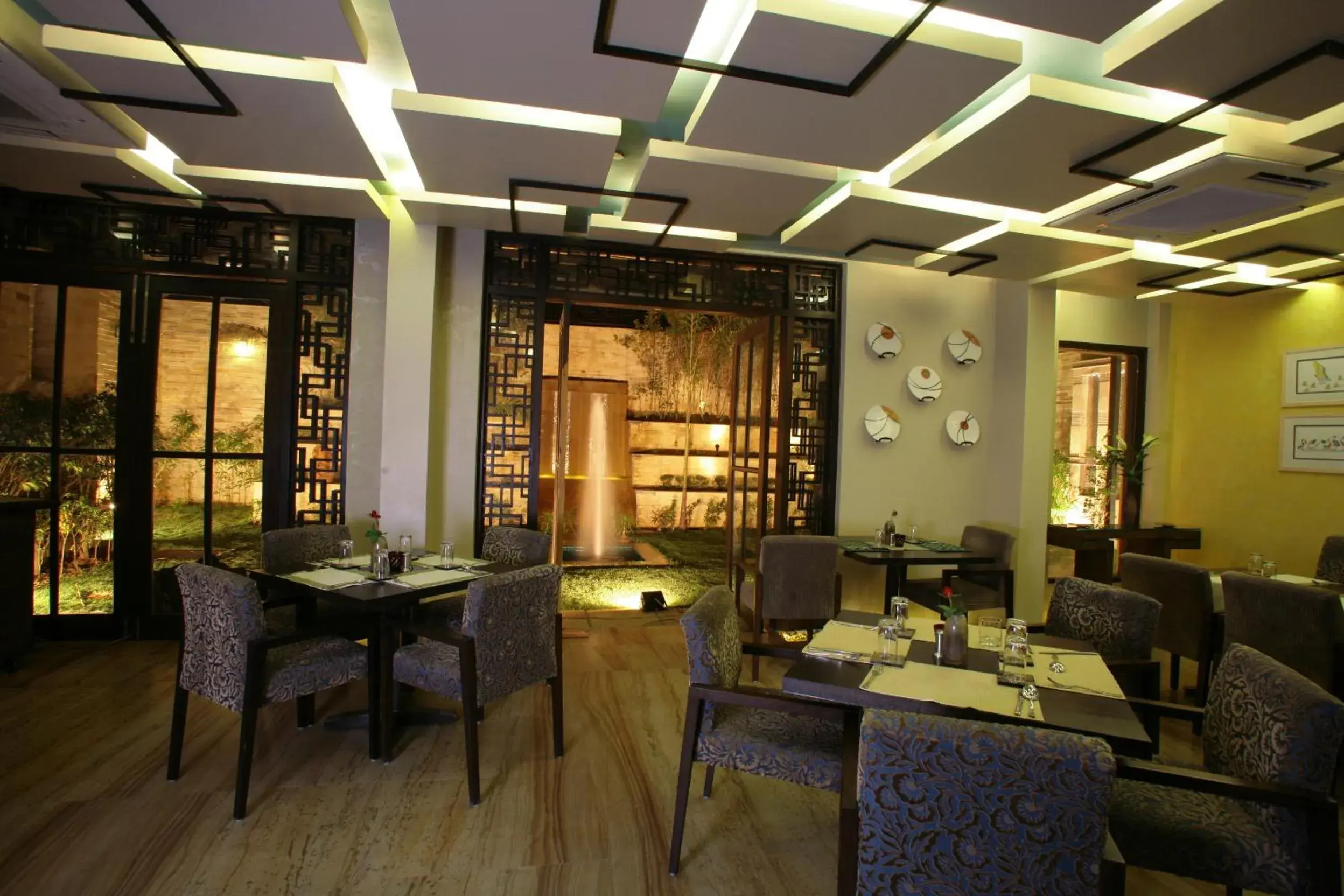 Restaurant/Places to Eat in juSTa Gurgaon