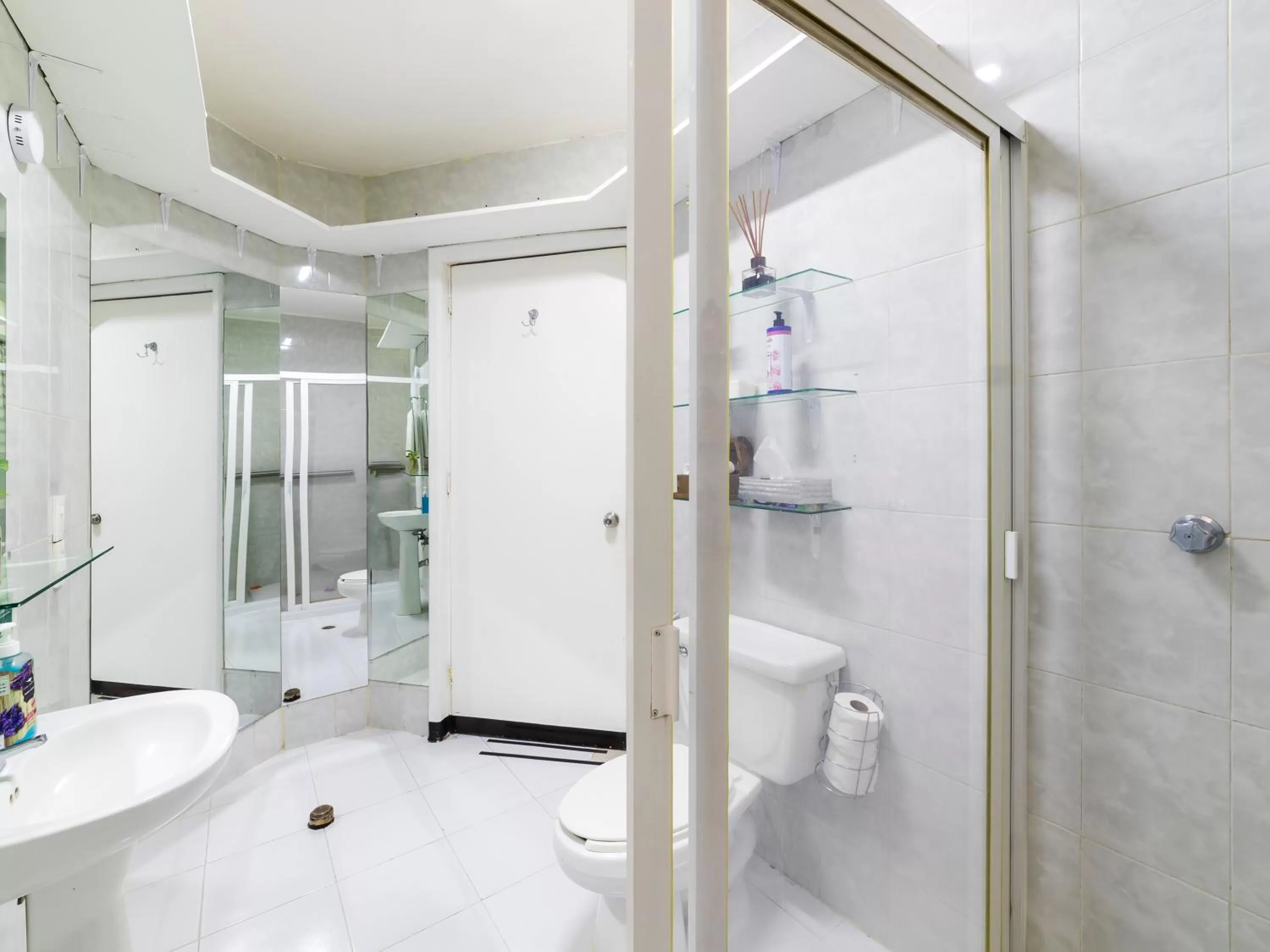 Shower in Casa Itzae B&B Polanquito Dog Friendly