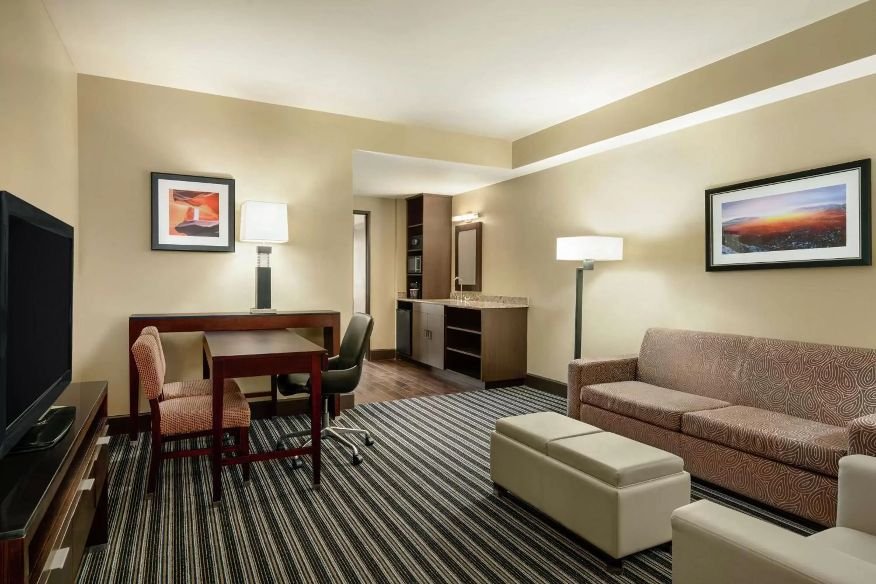 Bedroom, Seating Area in Embassy Suites by Hilton Salt Lake West Valley City