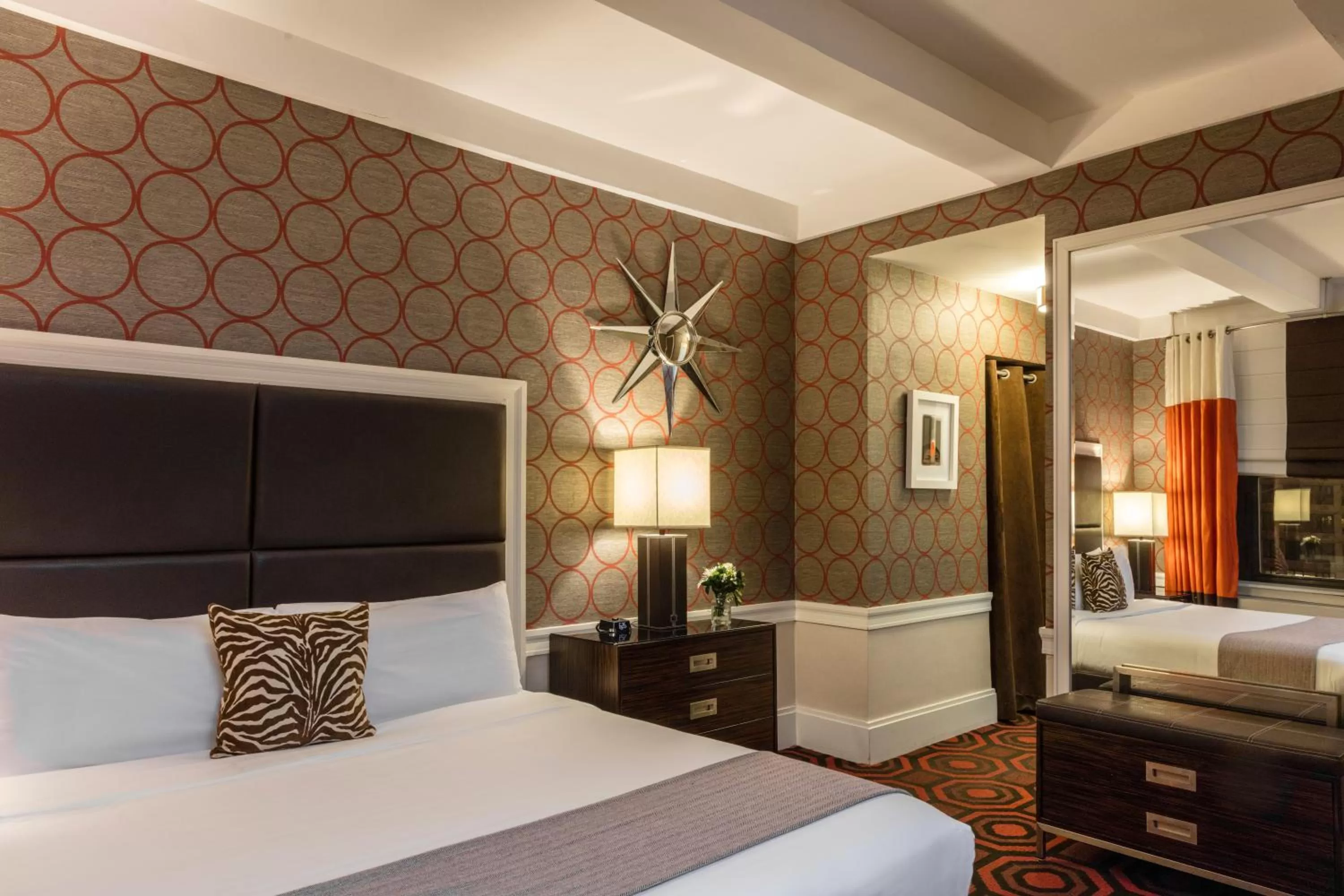 Bed in The Empire Hotel New York