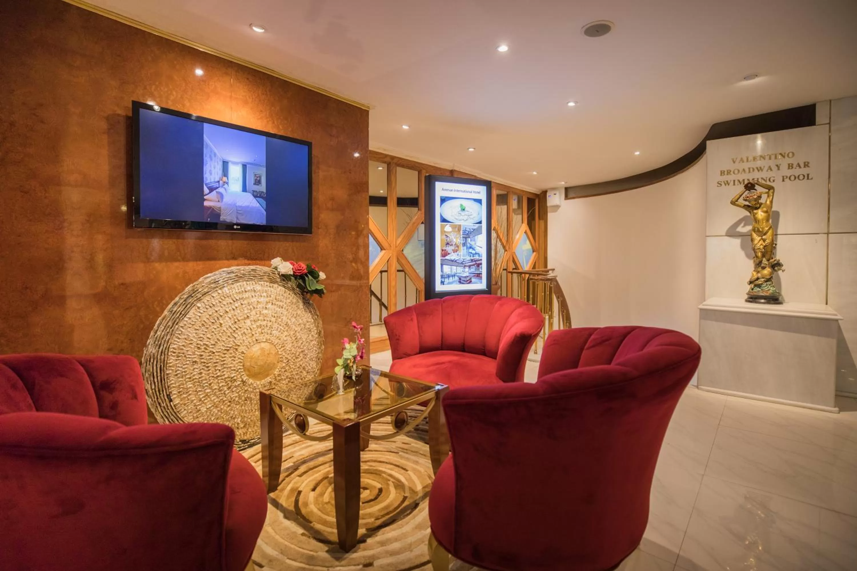 Lobby or reception in Amman International Hotel