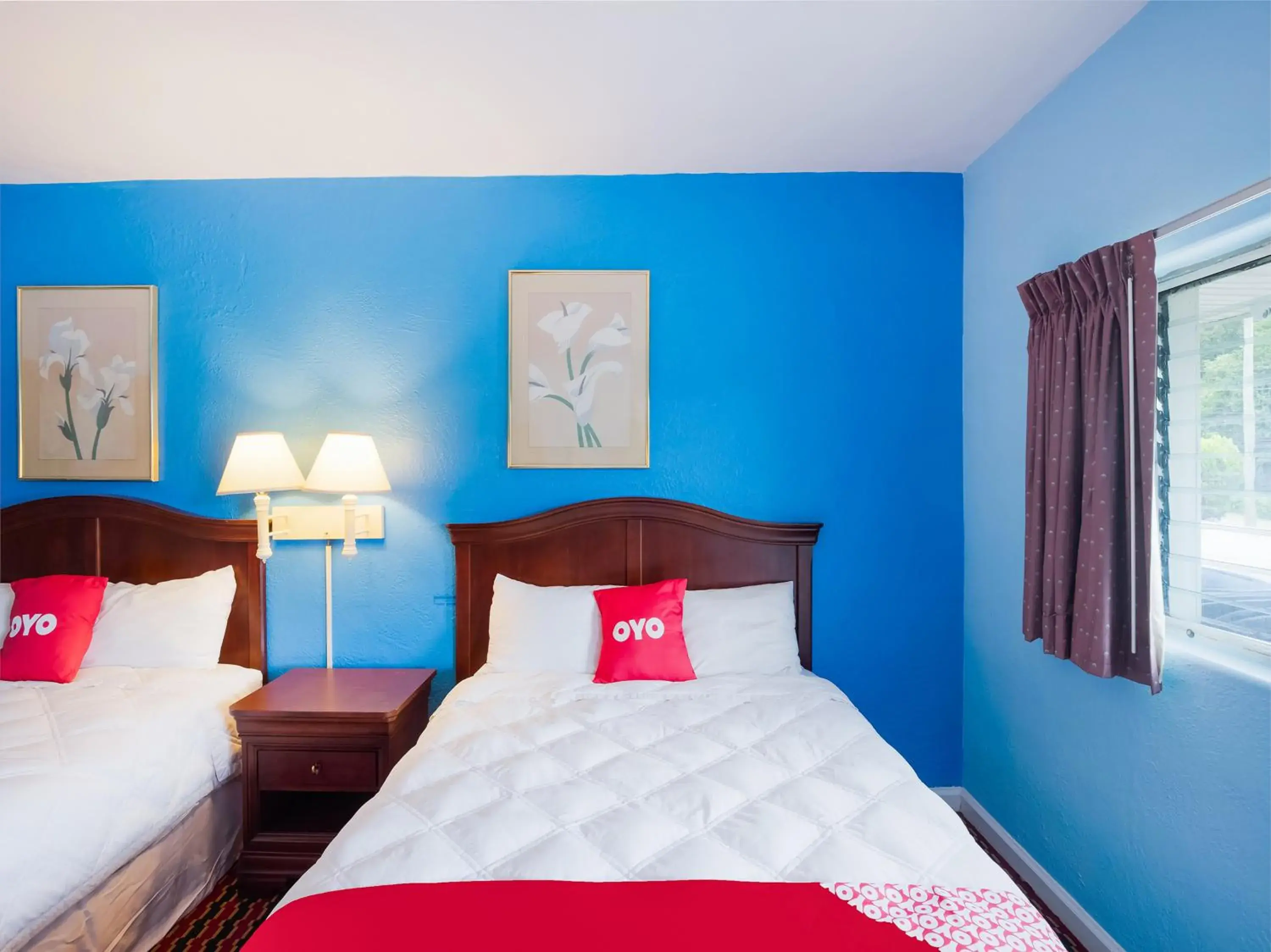 Bedroom in OYO Hotel Salem-Roanoke I-81