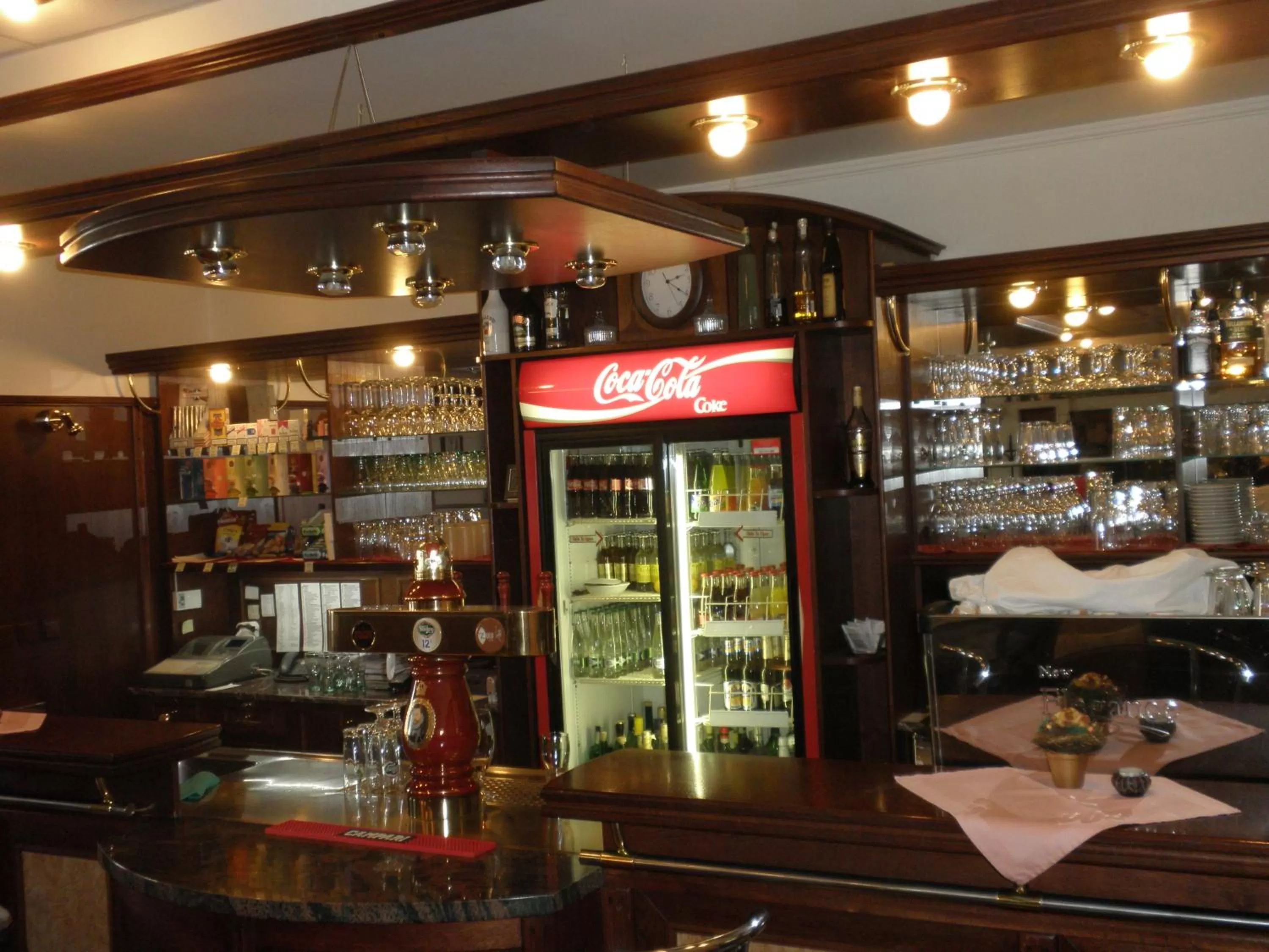 Restaurant/places to eat in Hotel Le Café