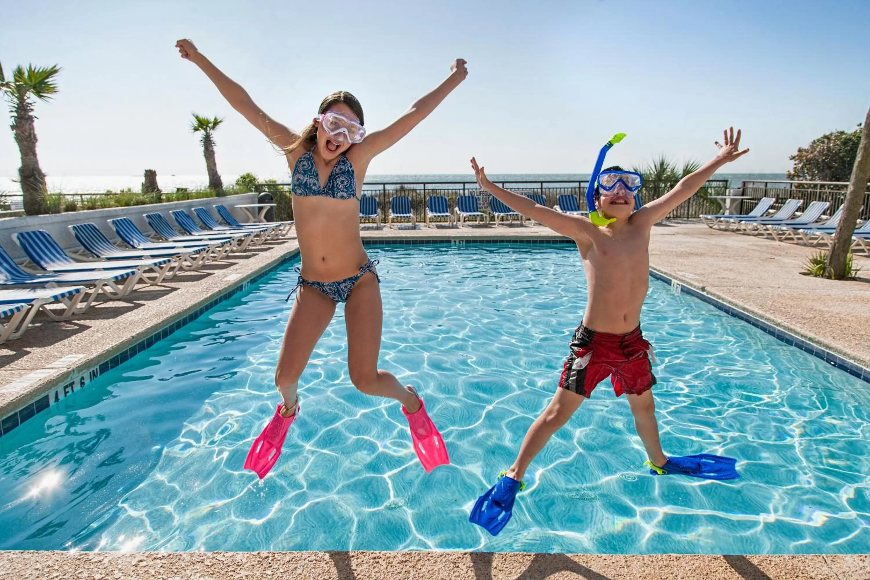 Swimming pool in Captain's Quarters Resort
