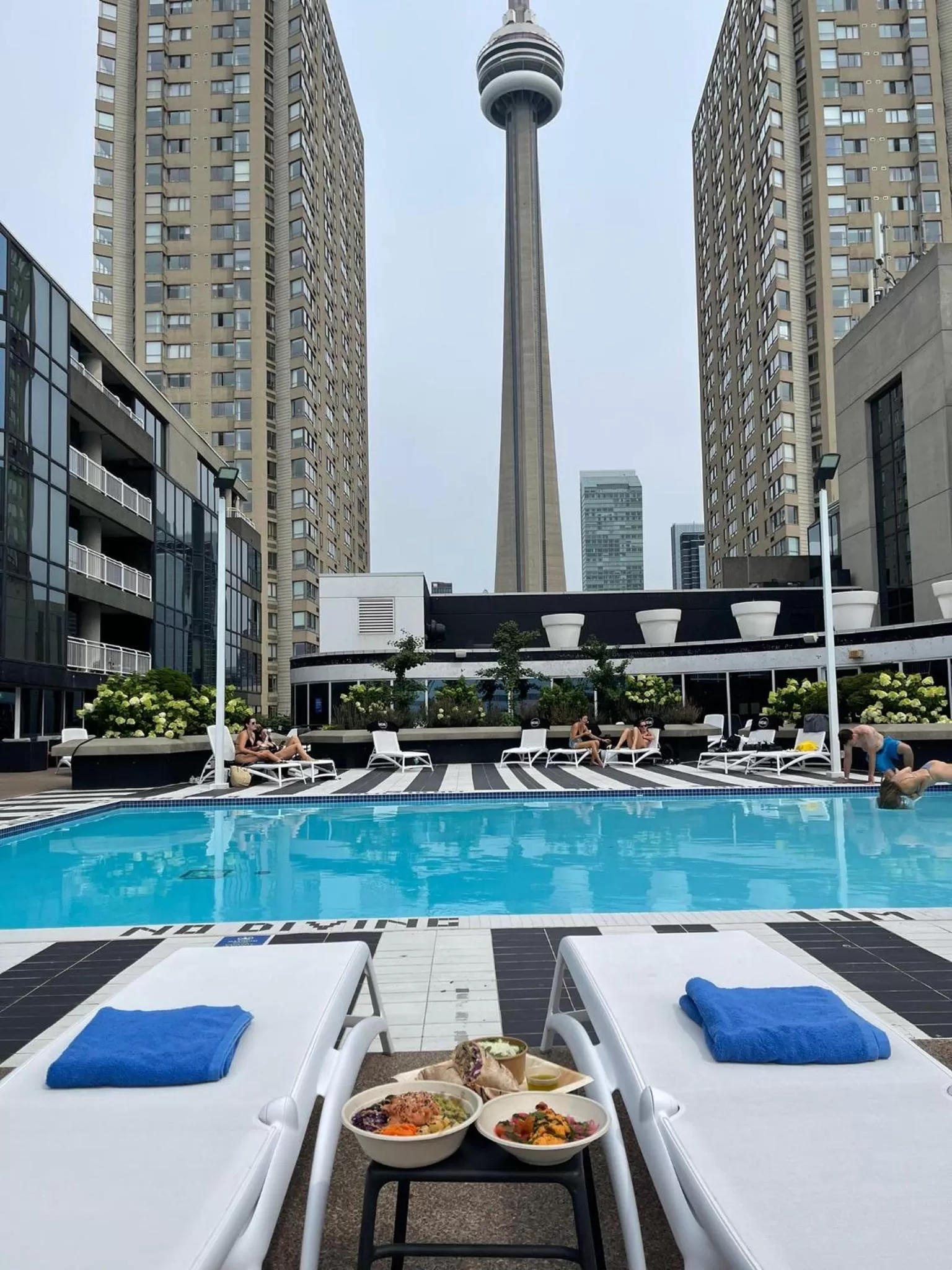 City view in Radisson Blu Toronto Downtown