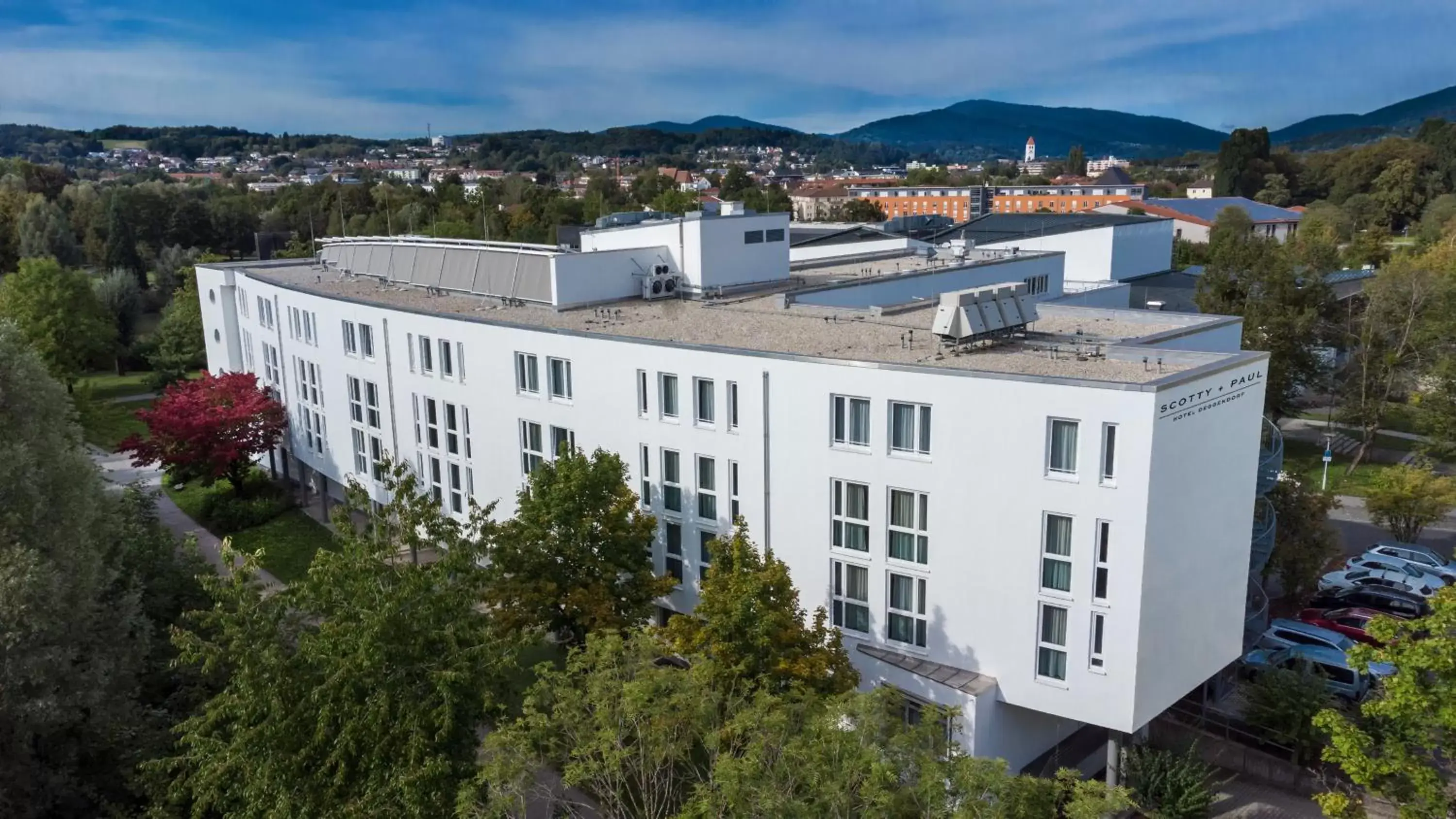 Property building, Bird's-eye View in SCOTTY & PAUL Hotel Deggendorf