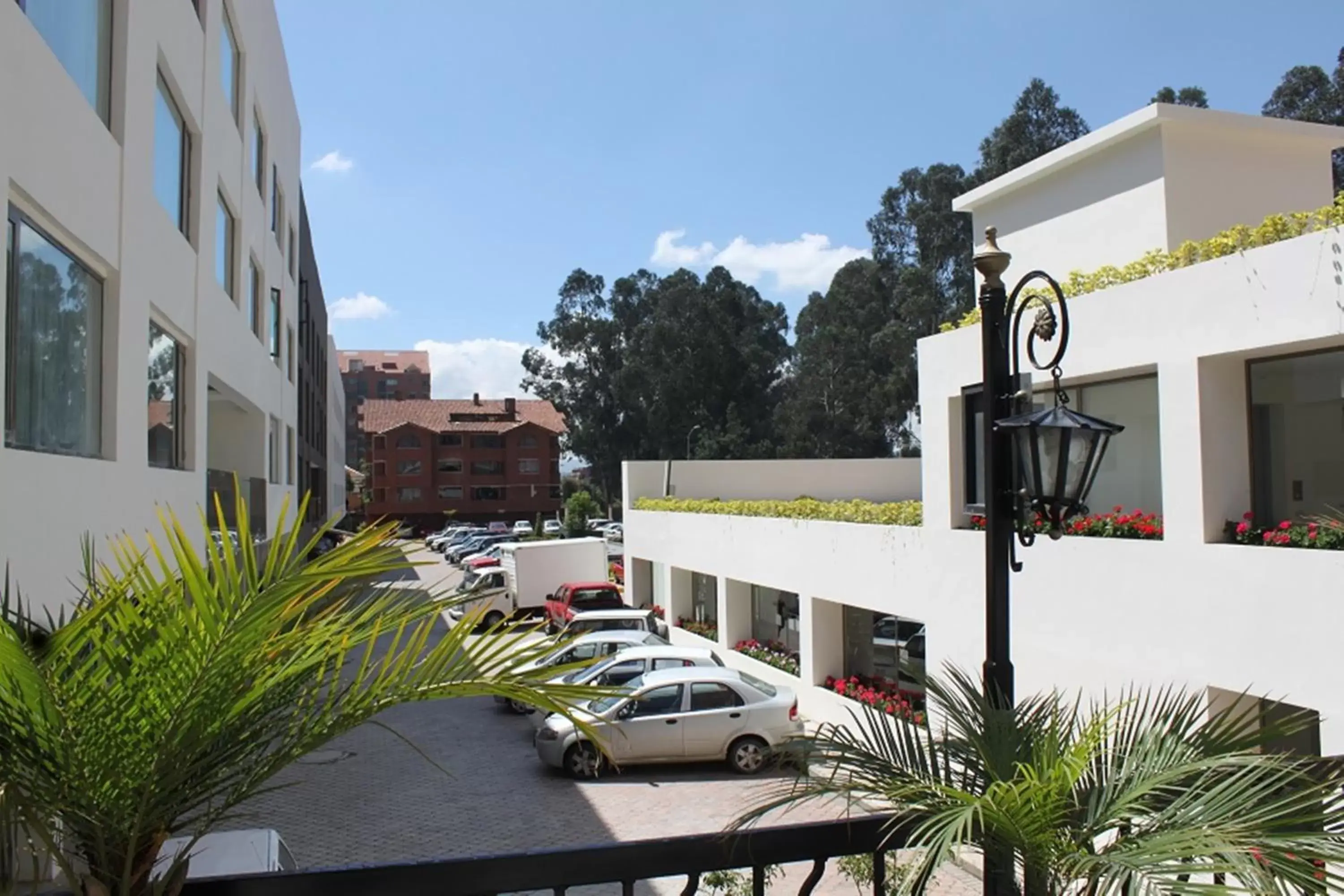 Facade/entrance in Oro Verde Cuenca