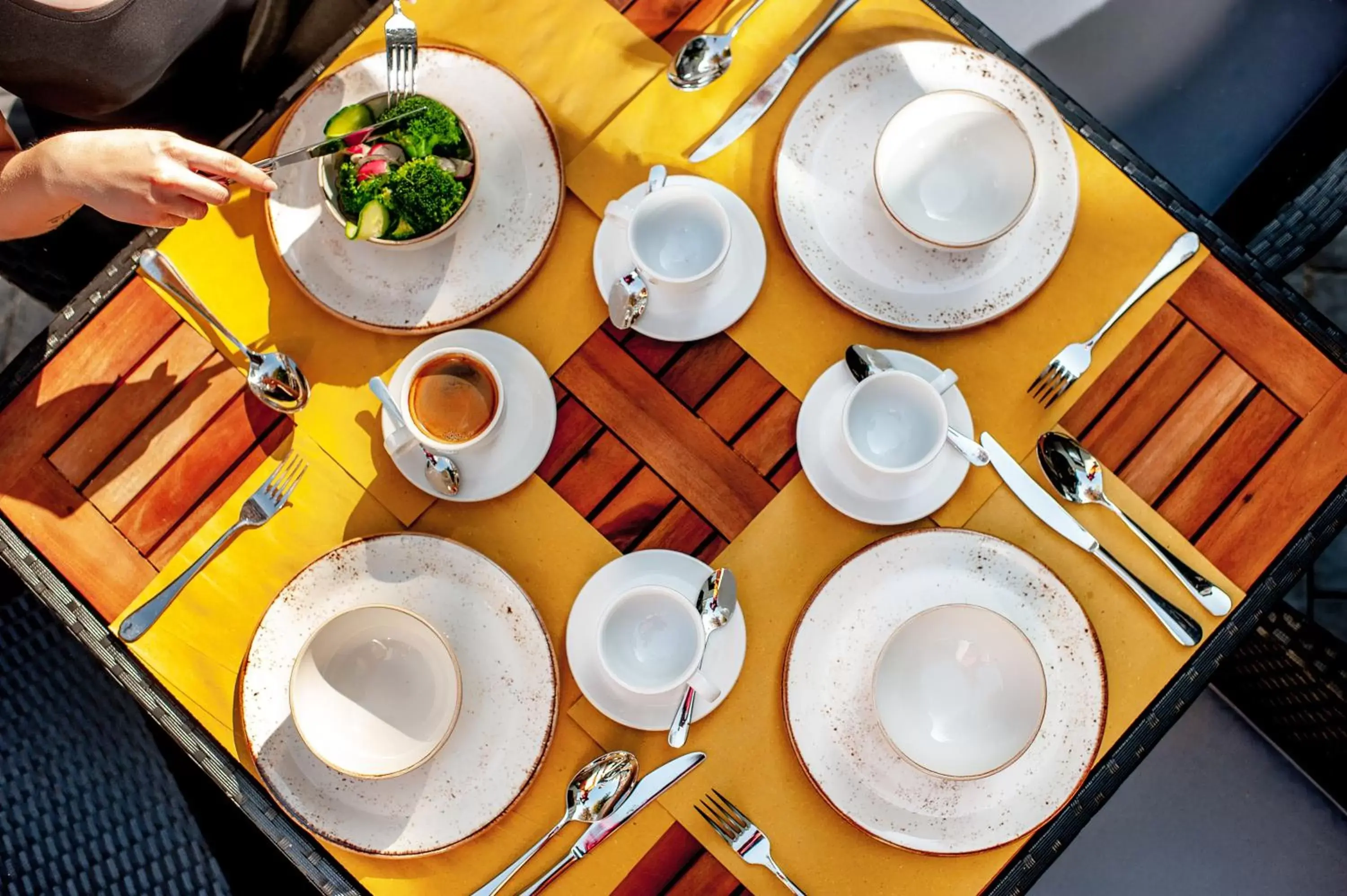 Patio, Dining Area in Plaza Boutique Hotel