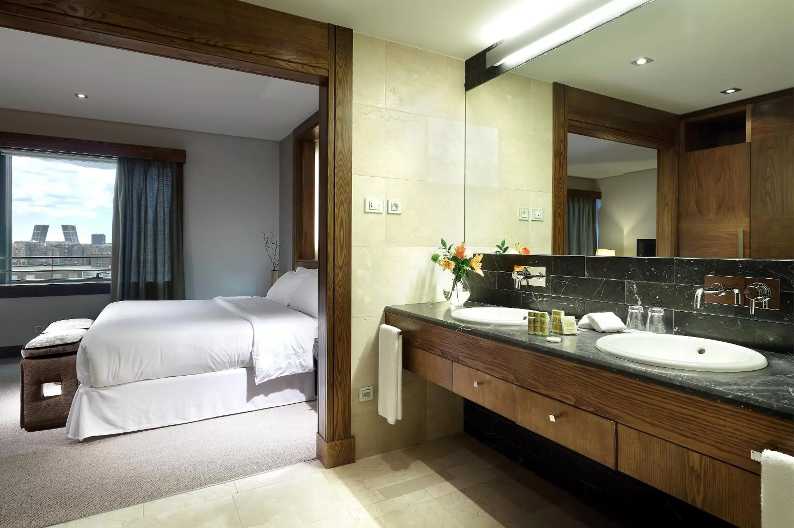 Bed, Bathroom in Eurostars Suites Mirasierra