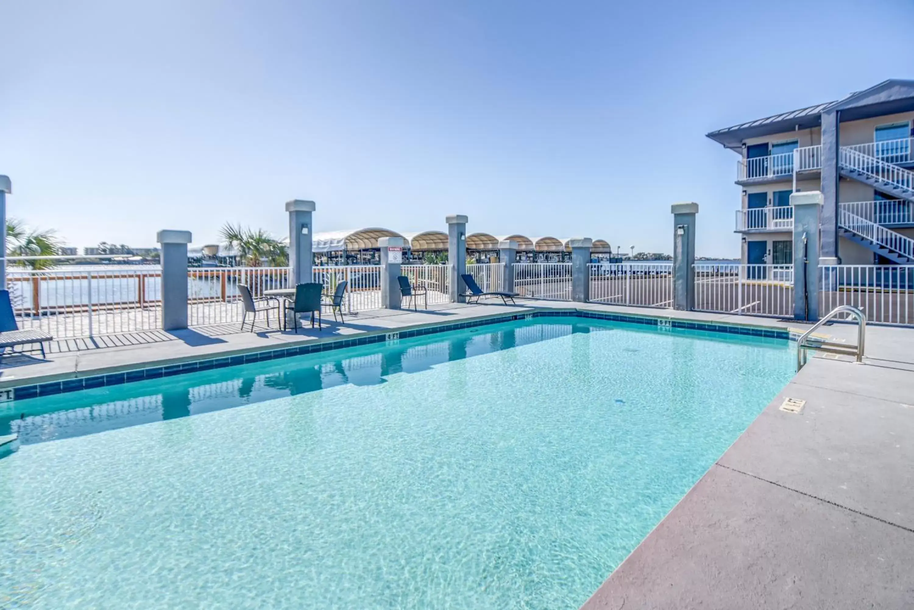 Property building in Seabreeze Inn - Fort Walton Property building in Seabreeze Inn - Fort Walton