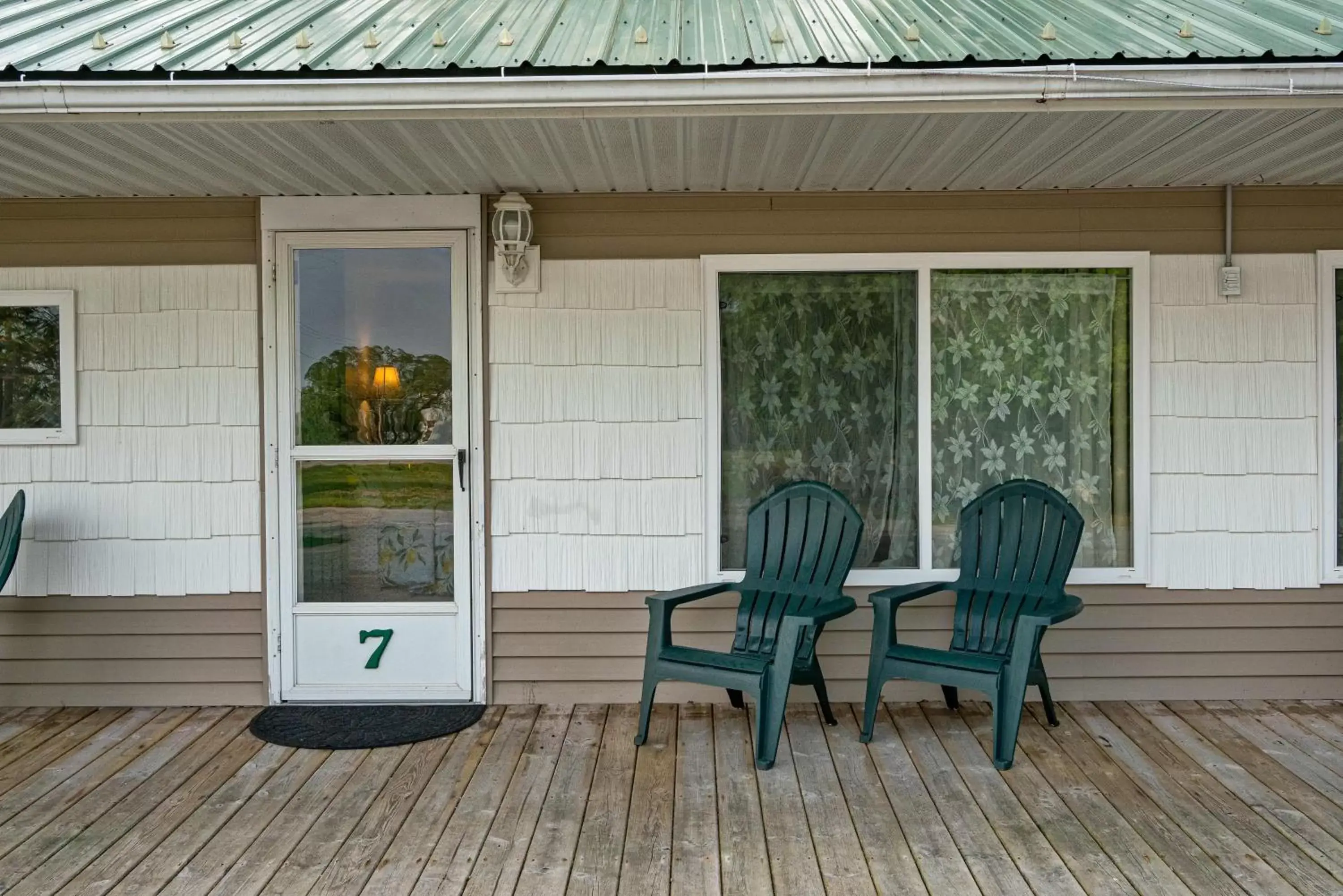 Patio in South Arm Retreats