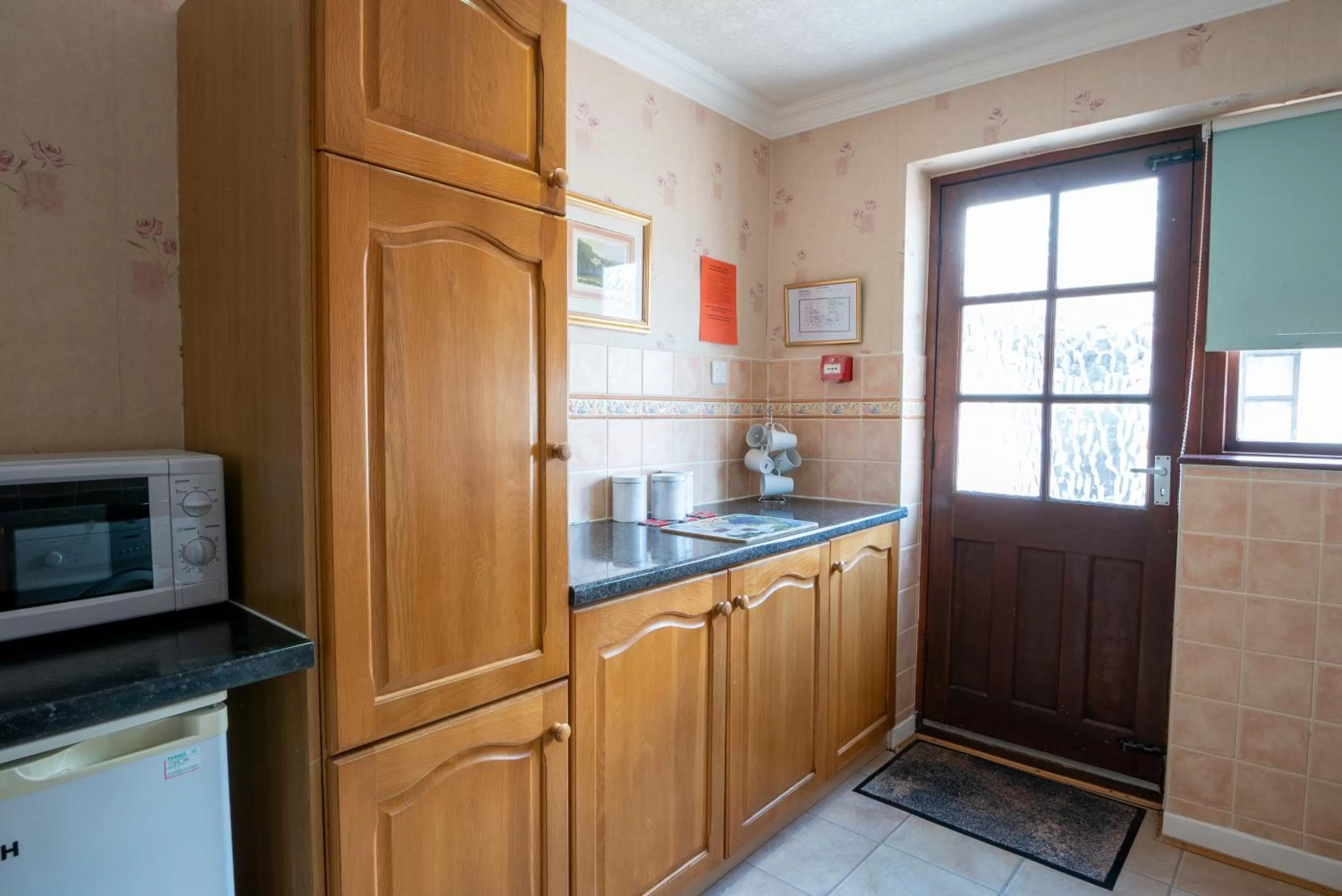 Kitchen or kitchenette in Beaufort Park Hotel