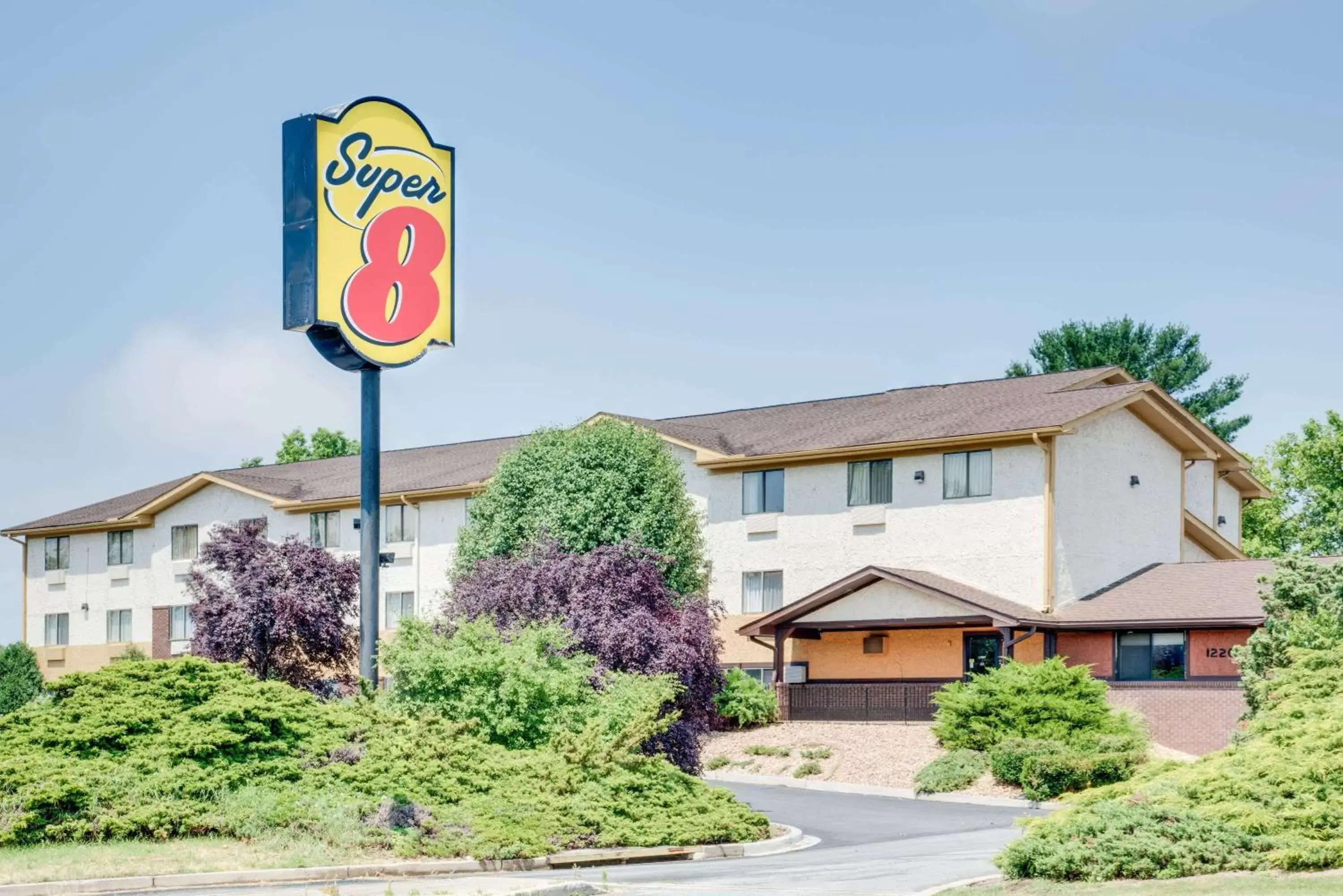 Property Building in Super 8 by Wyndham Hagerstown