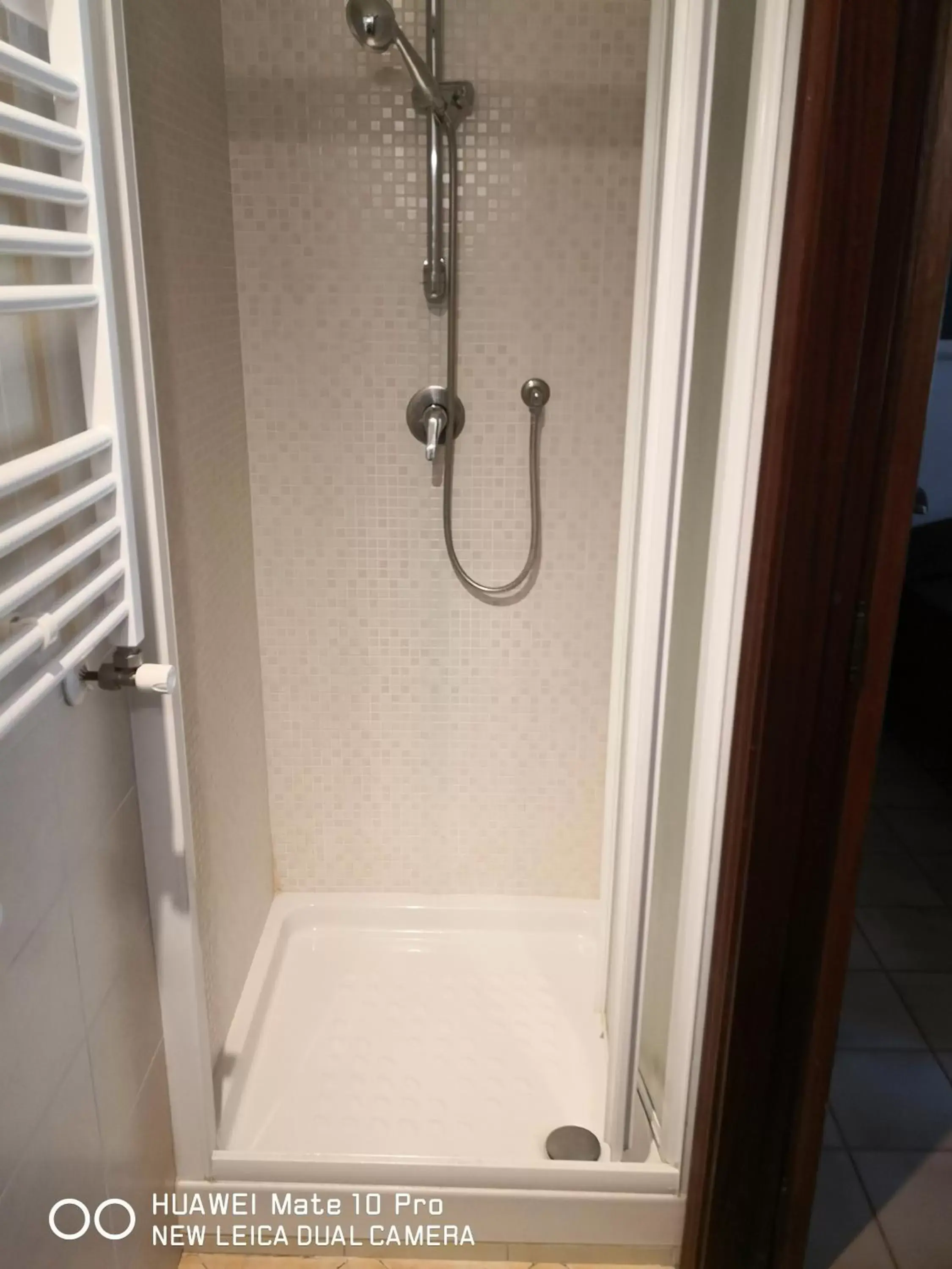 Shower, Bathroom in Domus Getsemani