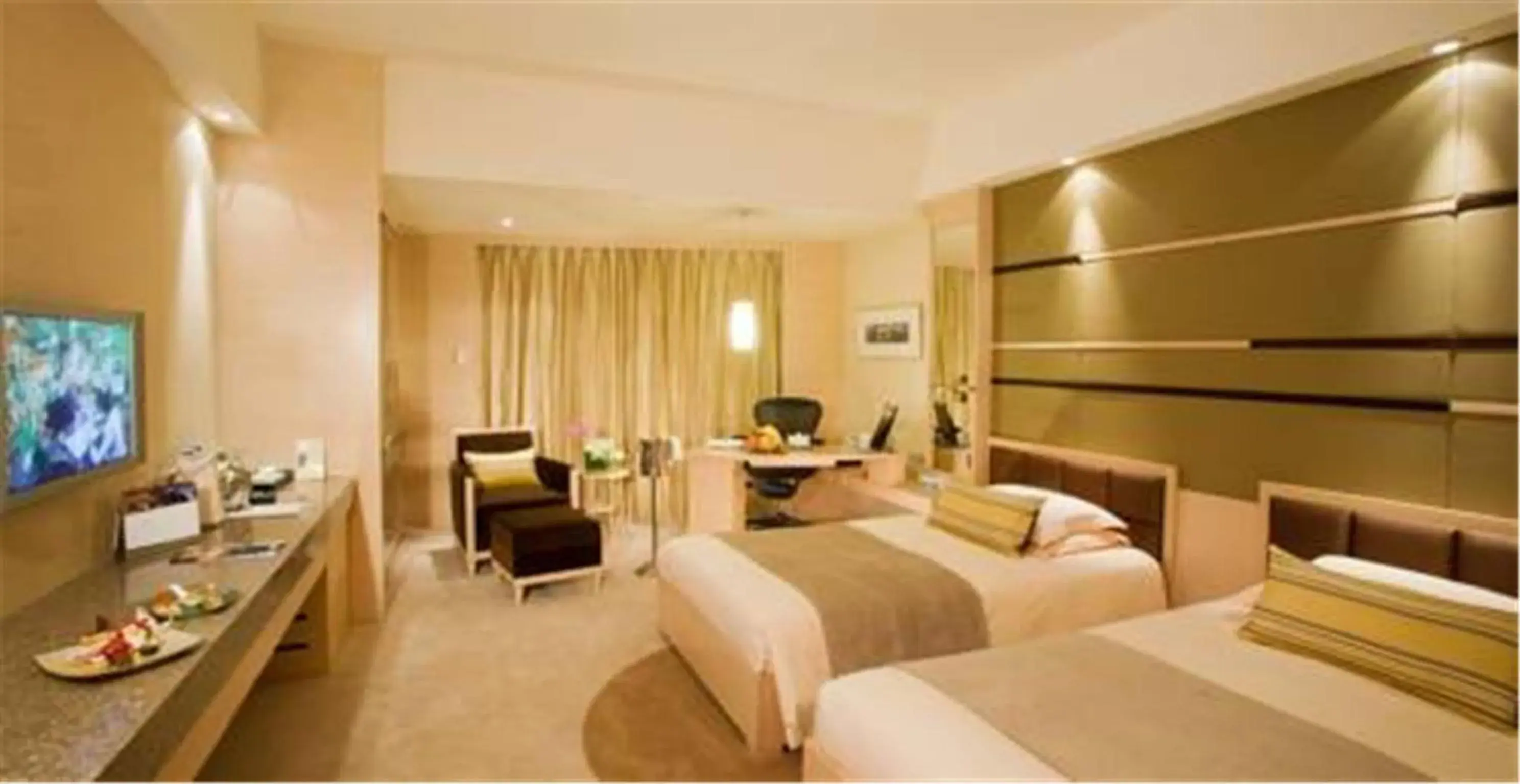 Bedroom in Juss Hengshan HotelFormer Regal International East Asia Hotel