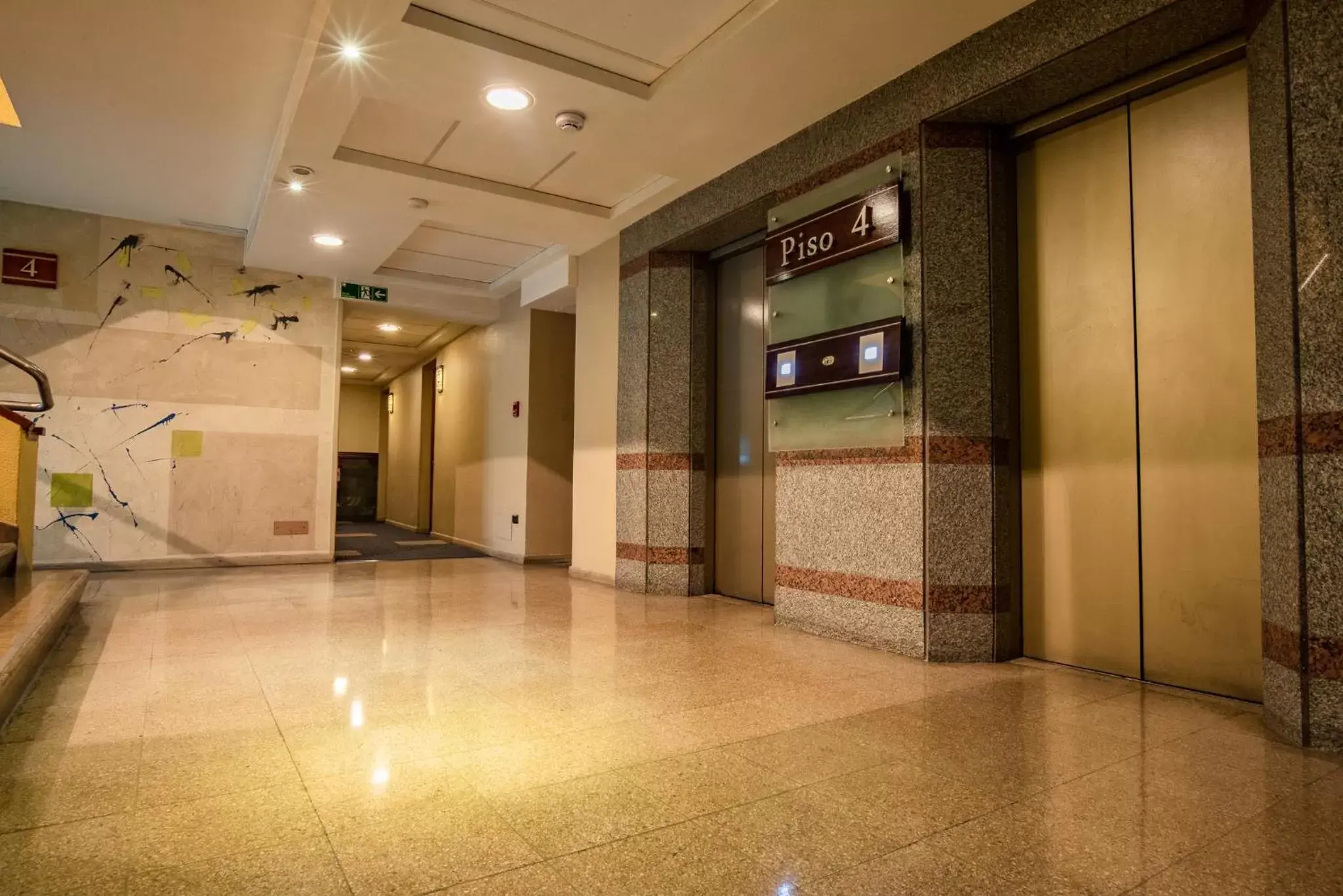 Area and facilities, Lobby/Reception in Hotel Libertador